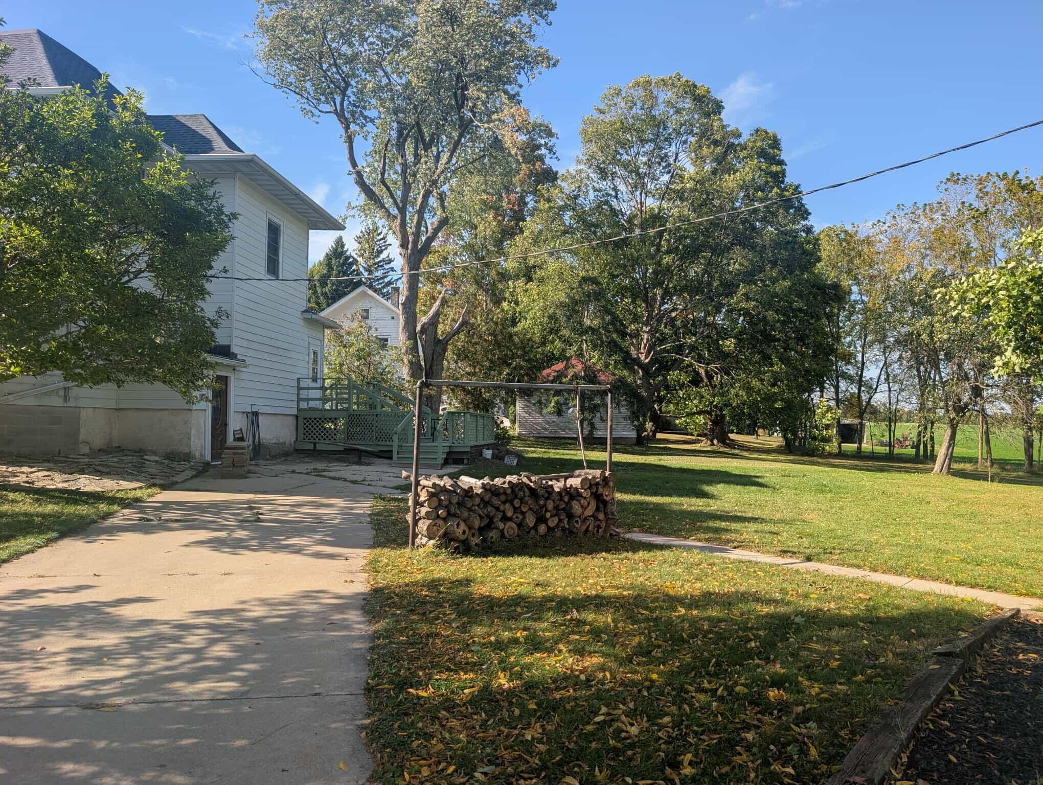 302 N Fond Du Lac Ave