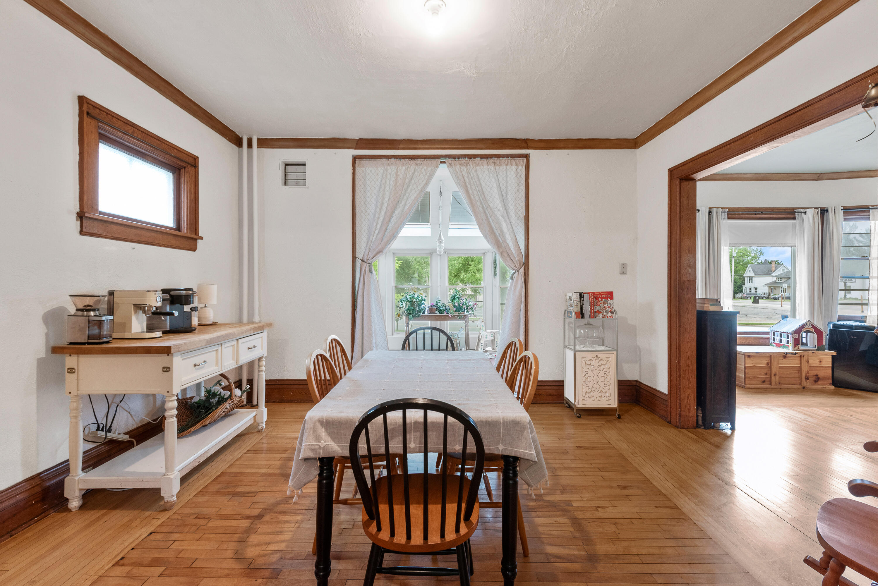 302 N Fond Du Lac Ave