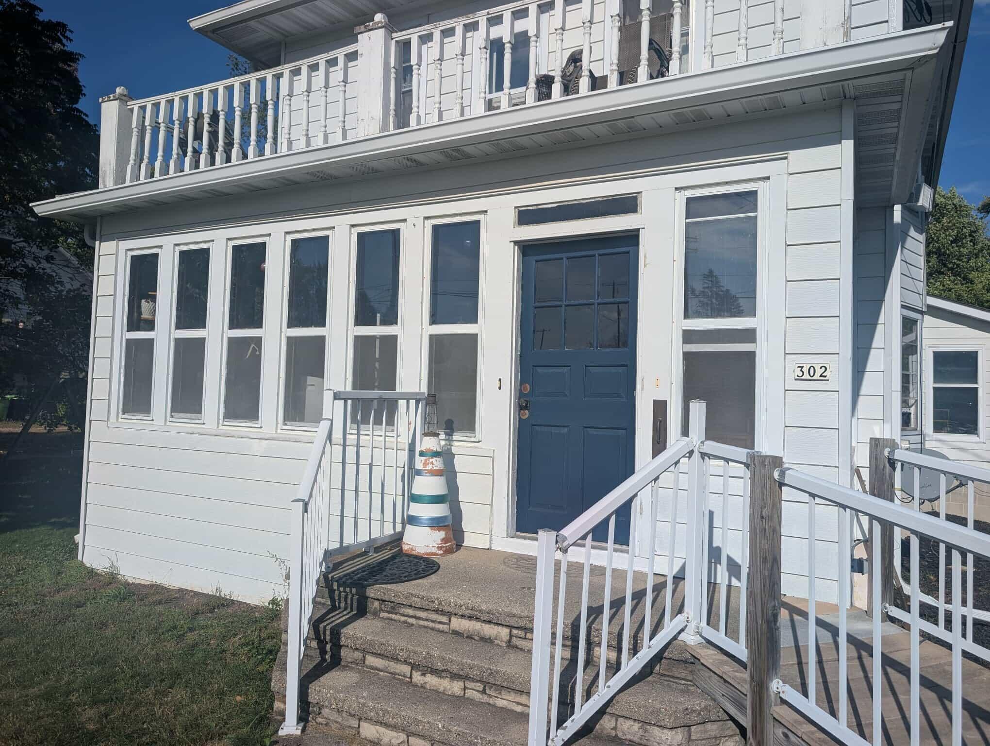 302 N Fond Du Lac Ave