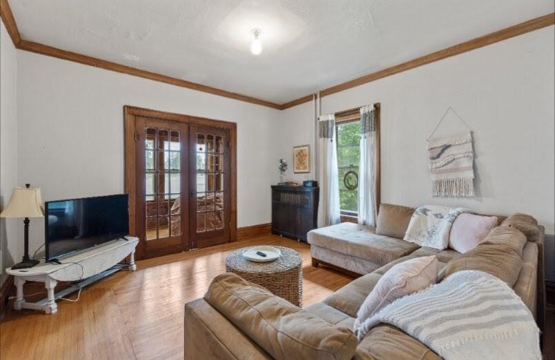 302 N Fond Du Lac Ave