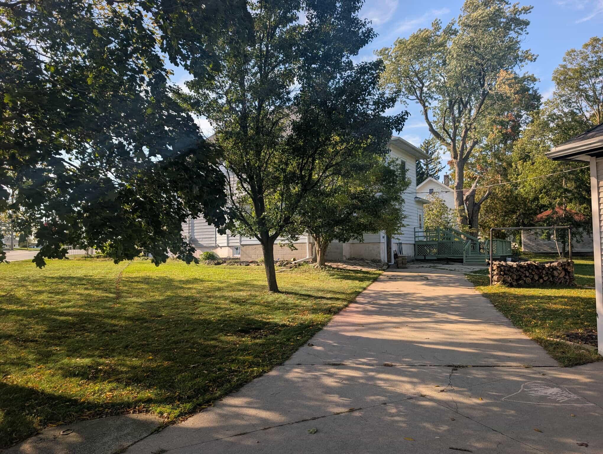 302 N Fond Du Lac Ave