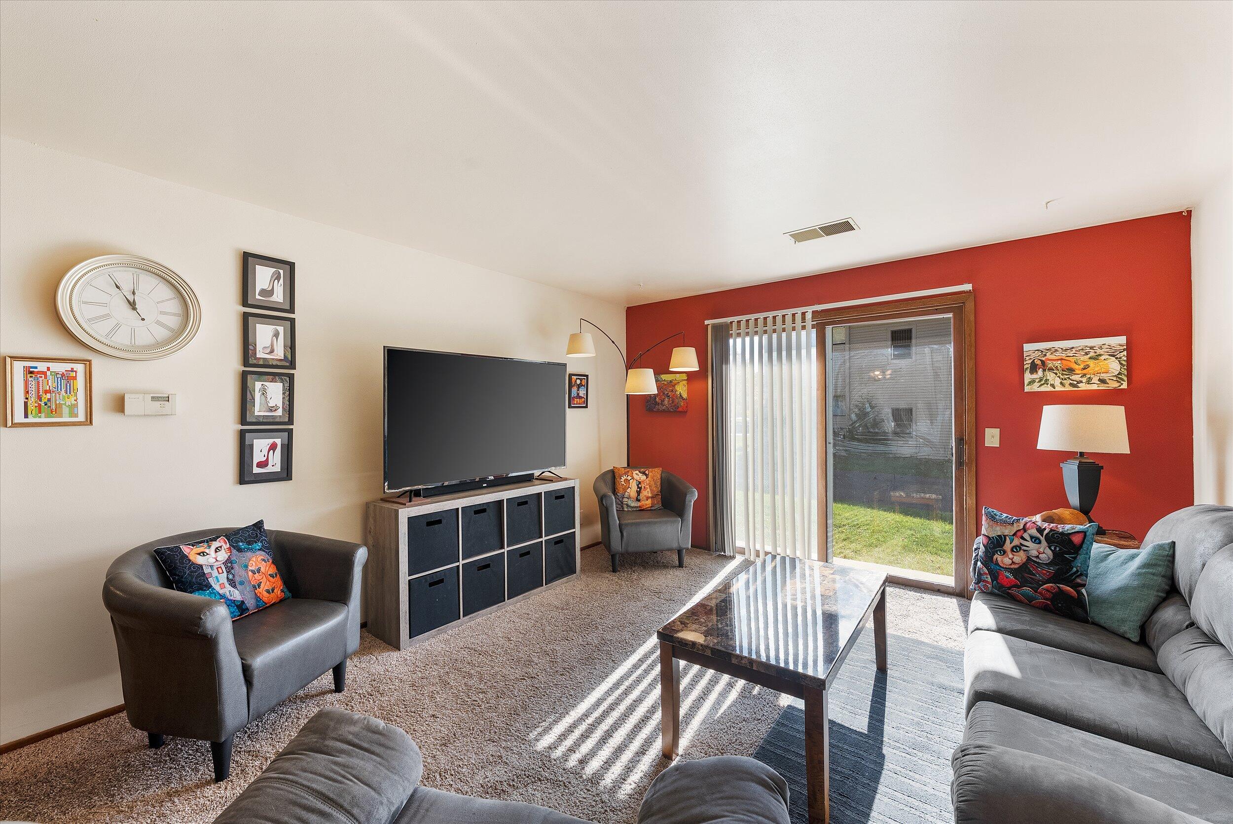 645 Westridge Dr Unit: 3