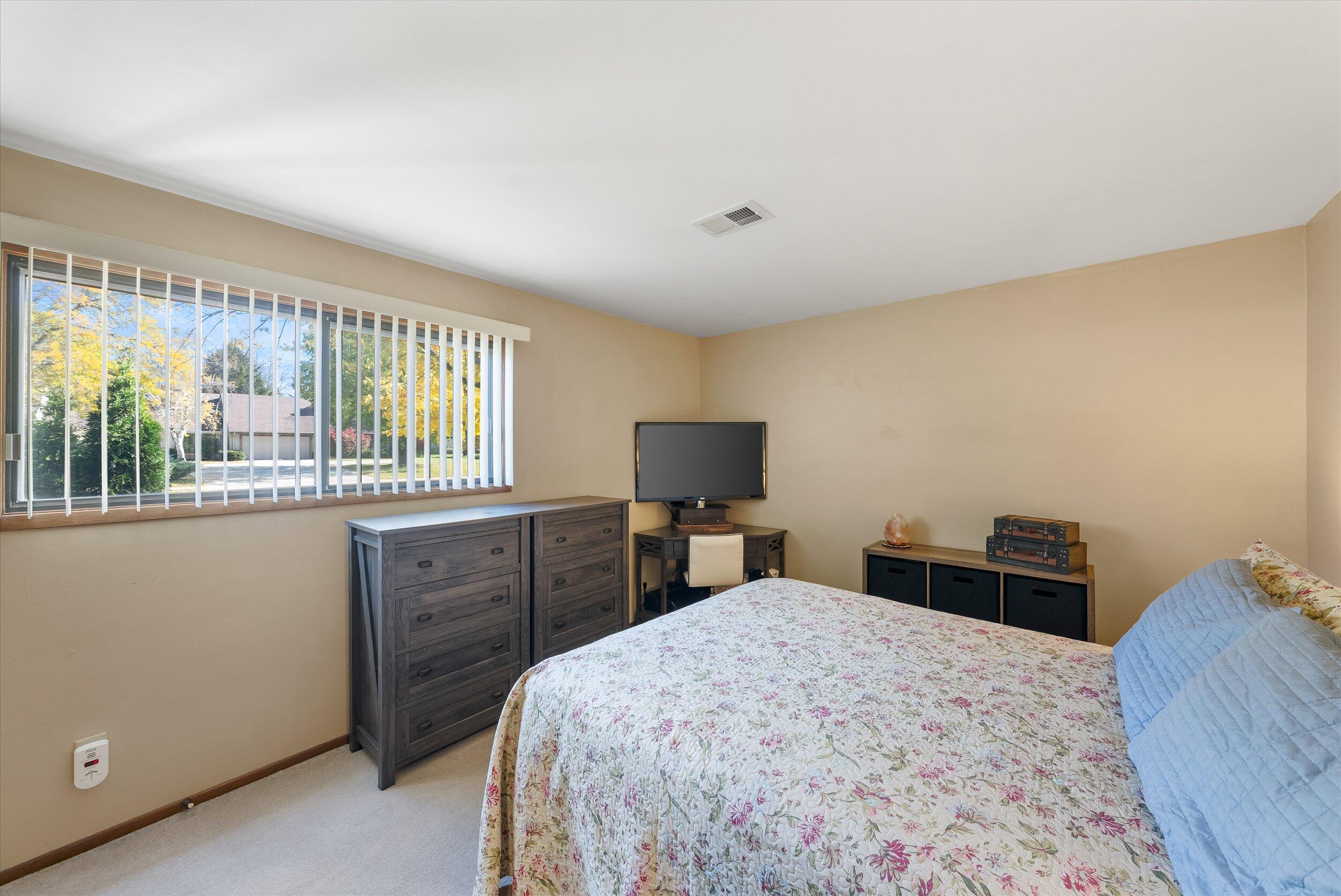 645 Westridge Dr Unit: 3