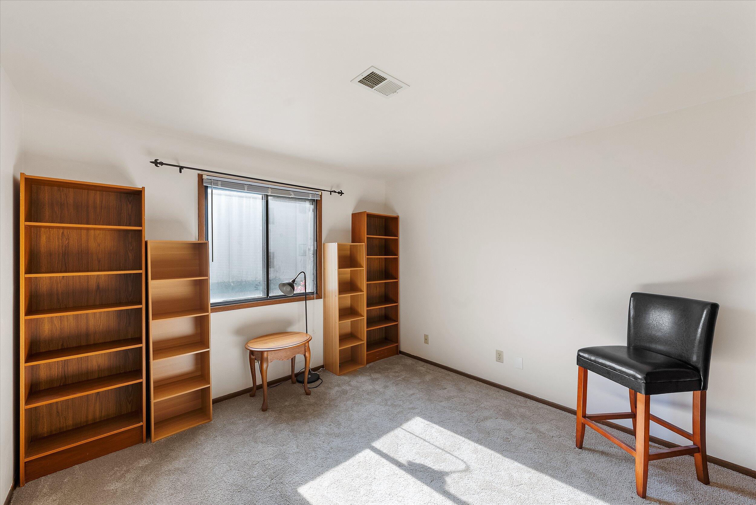 645 Westridge Dr Unit: 3