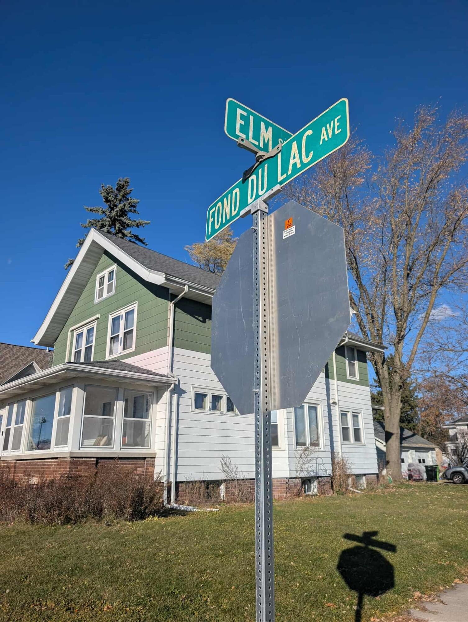 1136 Fond du lac Ave