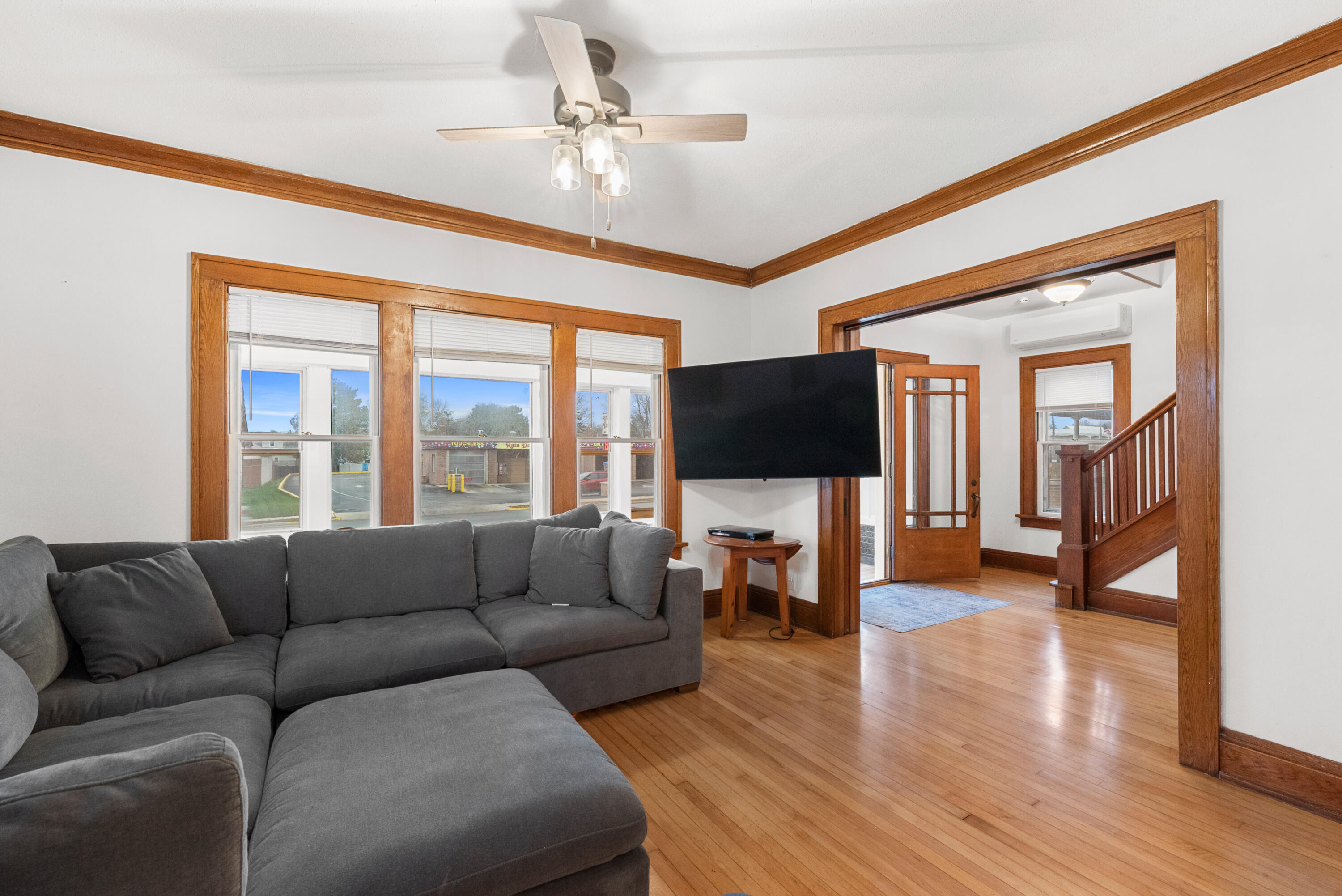 1136 Fond du lac Ave