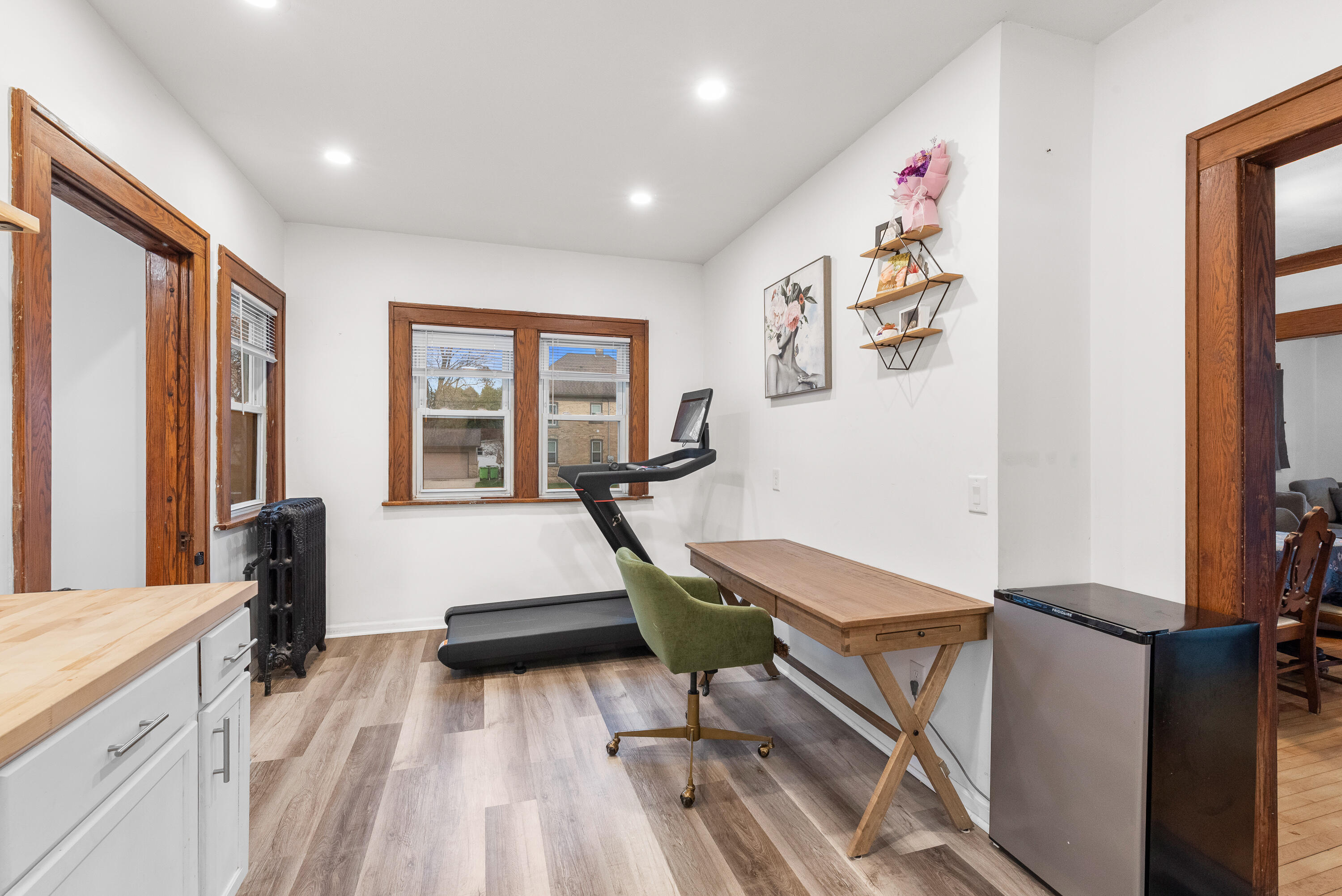 1136 Fond du lac Ave