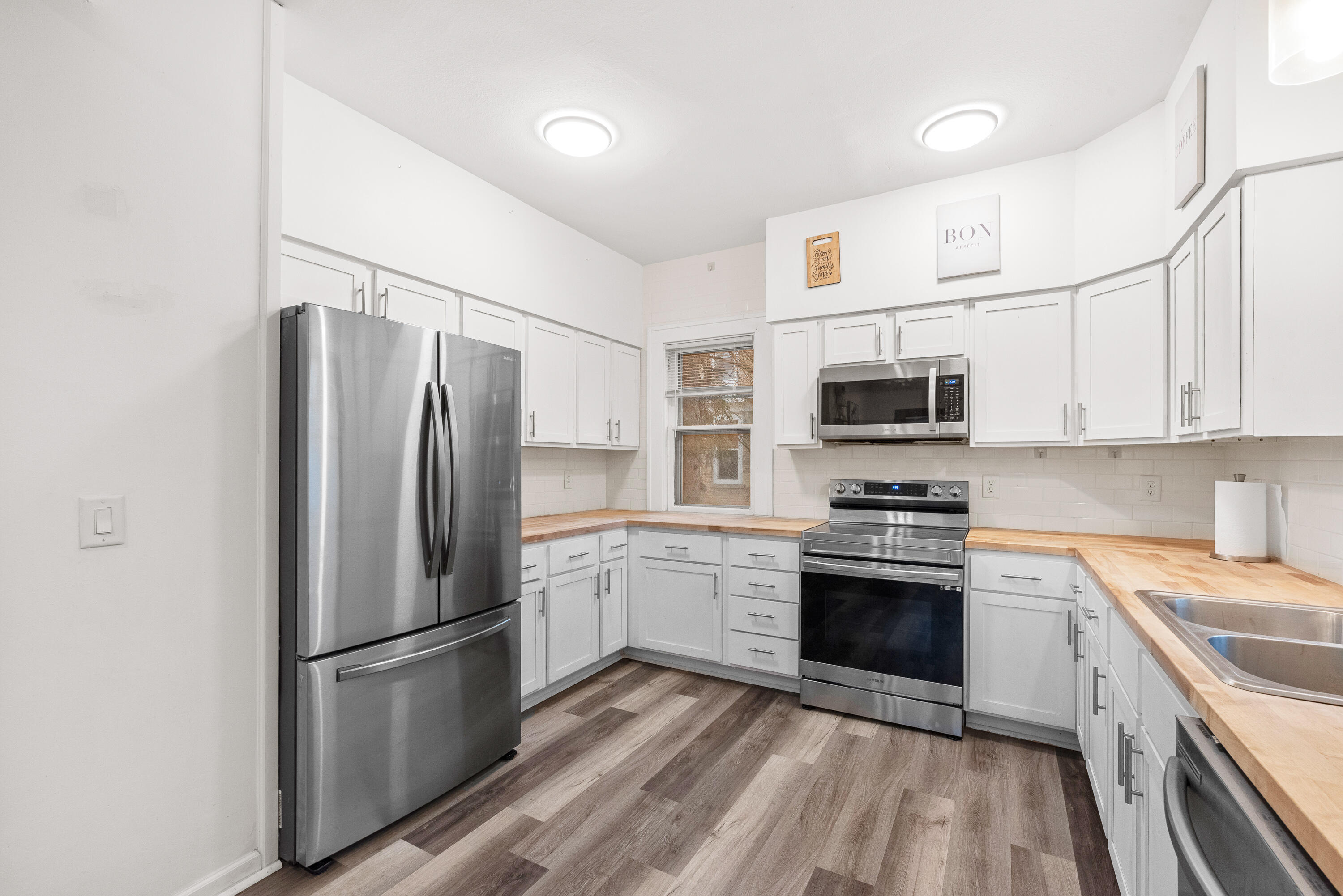 1136 Fond du lac Ave