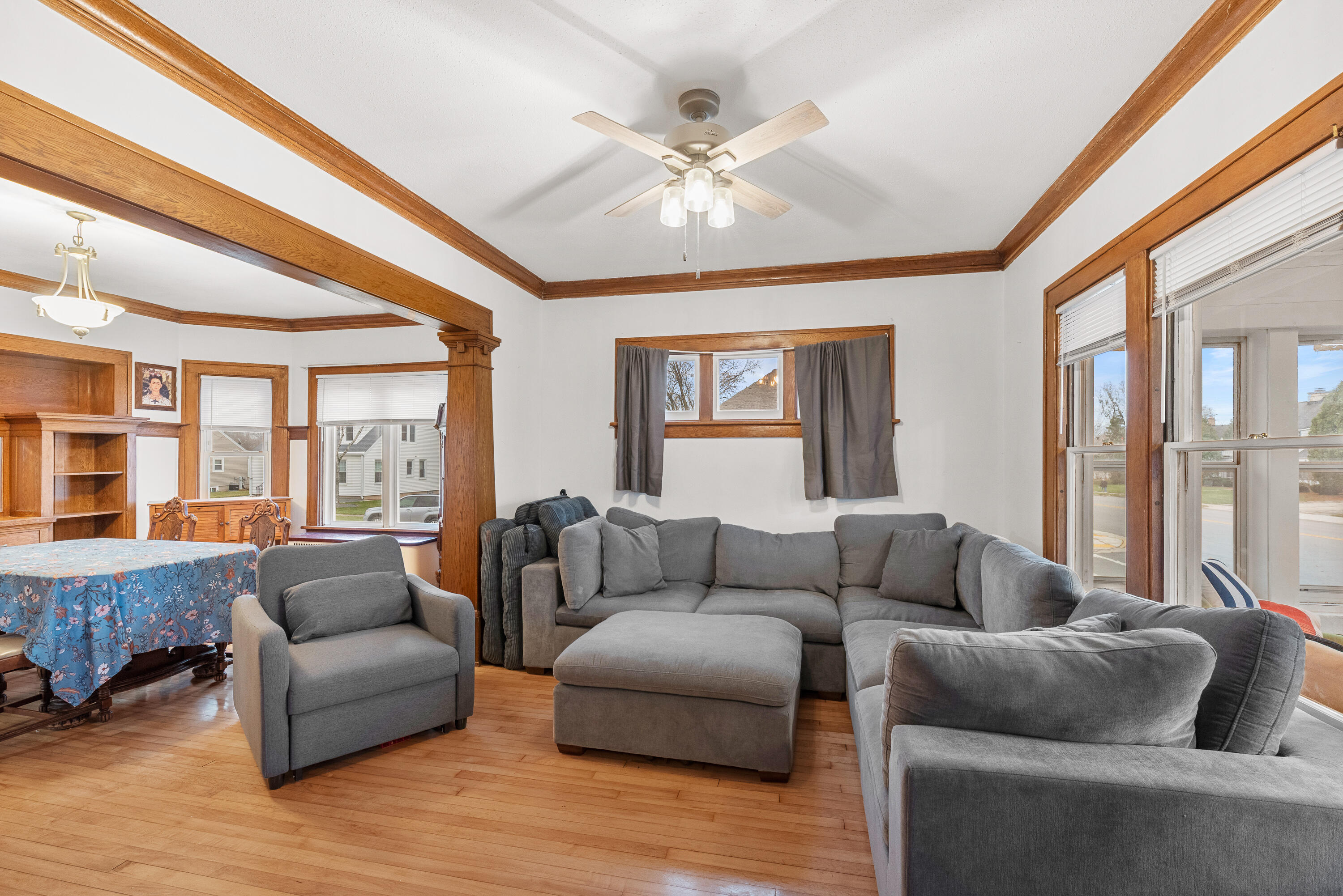 1136 Fond du lac Ave