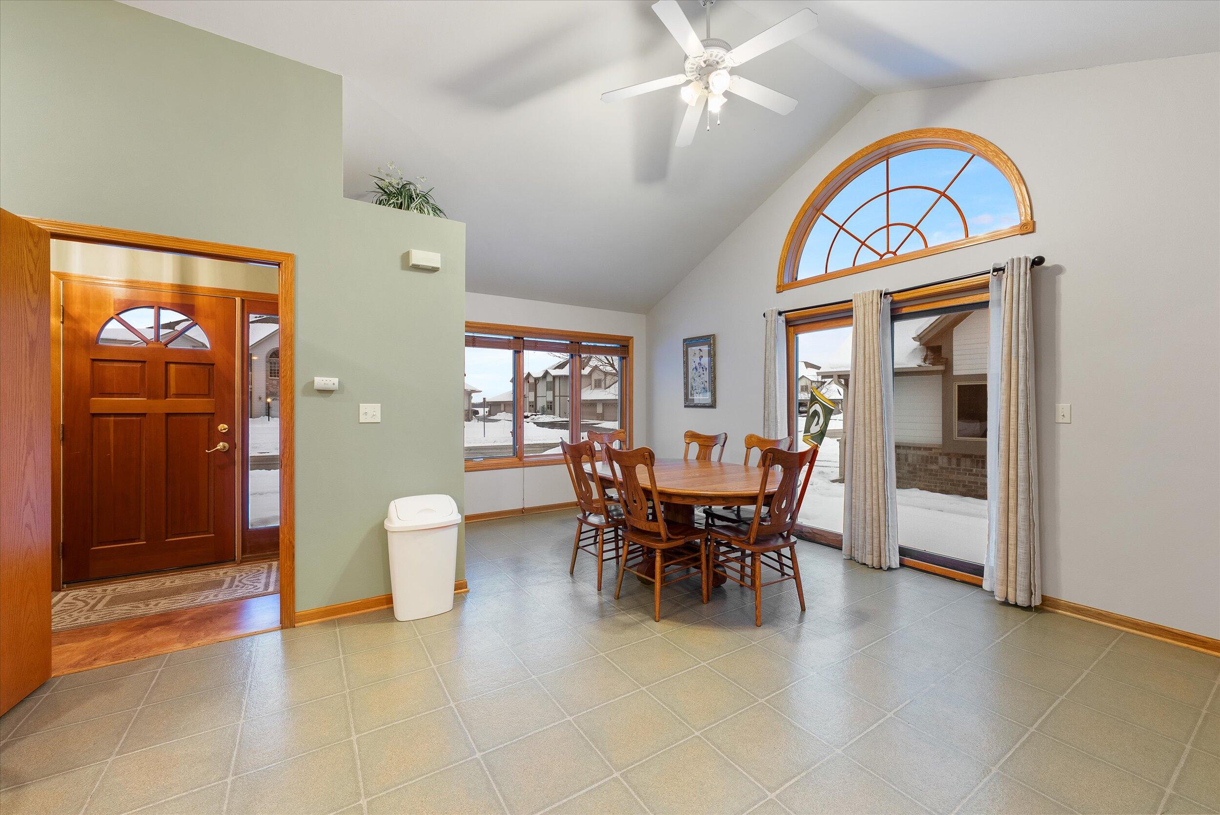 N160W18903 Oakland Dr