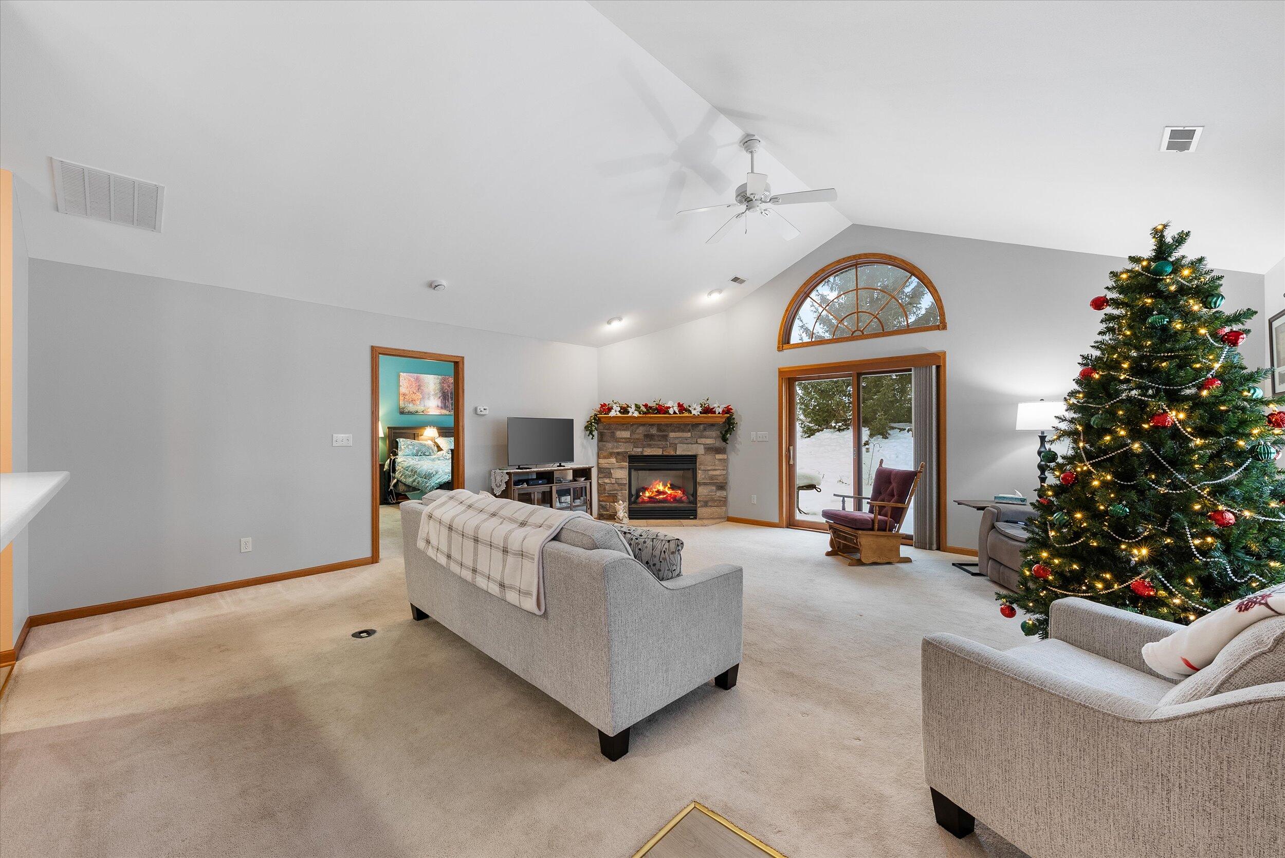 N160W18903 Oakland Dr