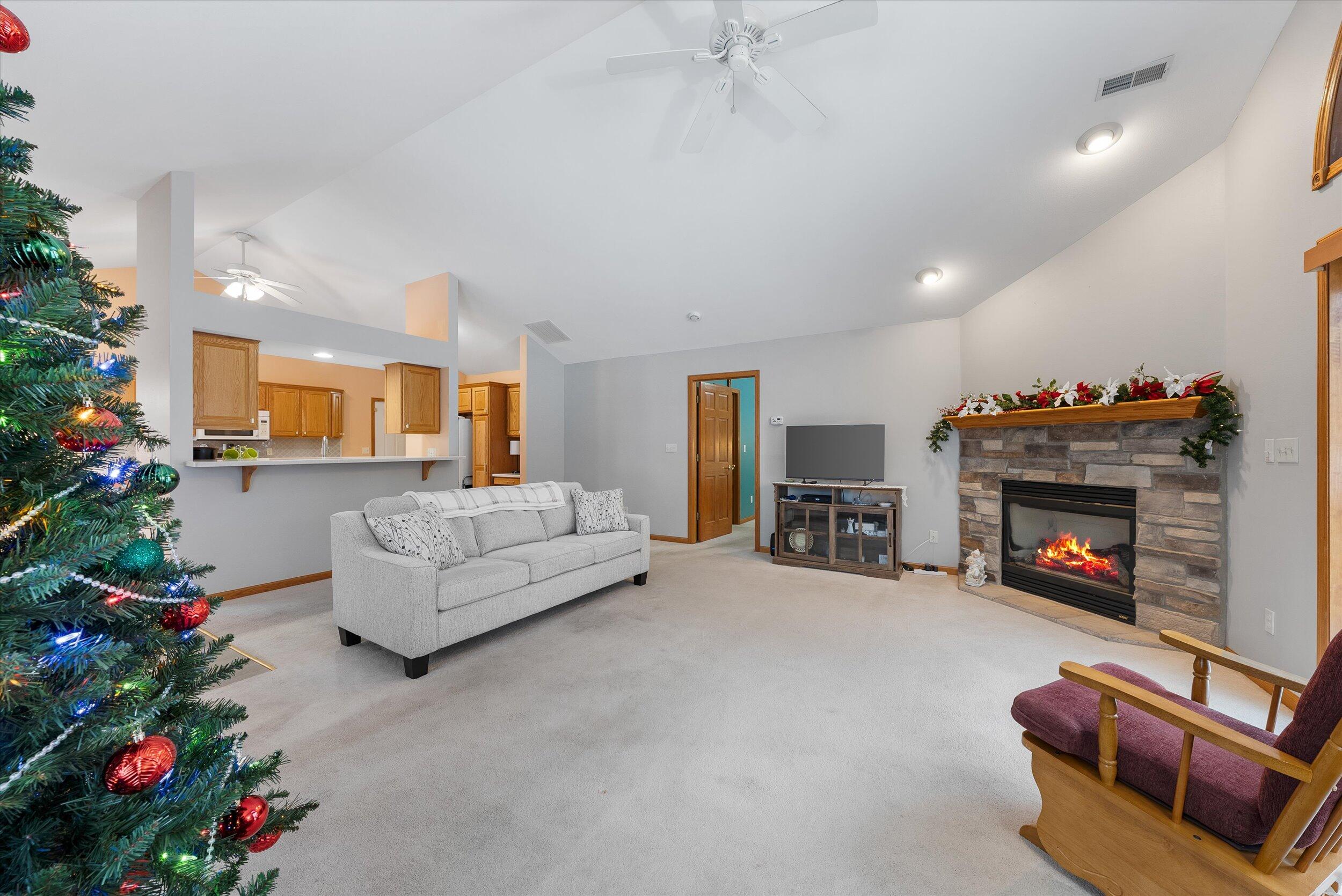 N160W18903 Oakland Dr