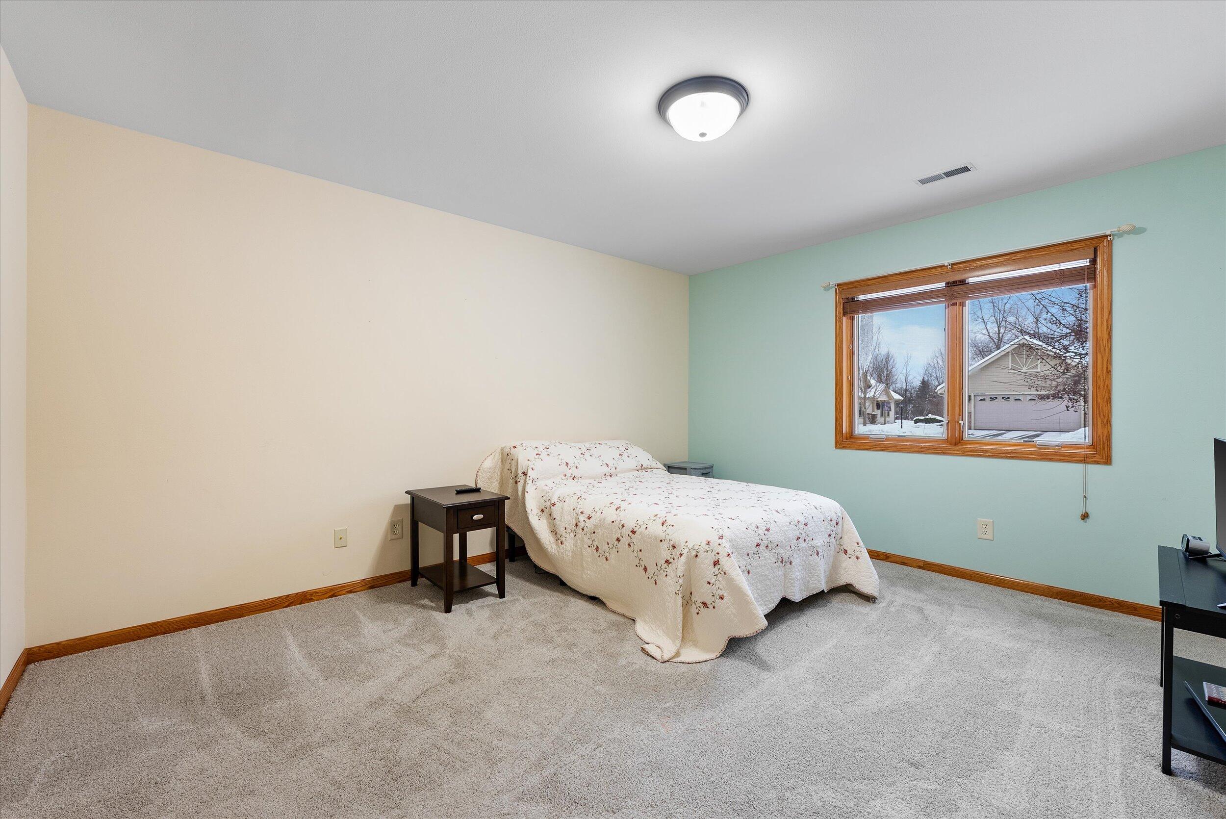 N160W18903 Oakland Dr