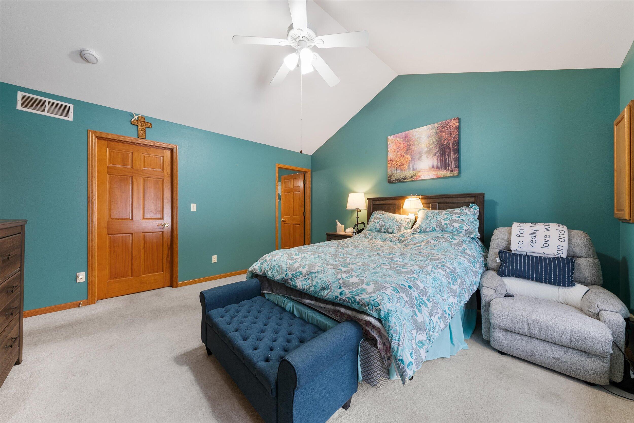 N160W18903 Oakland Dr