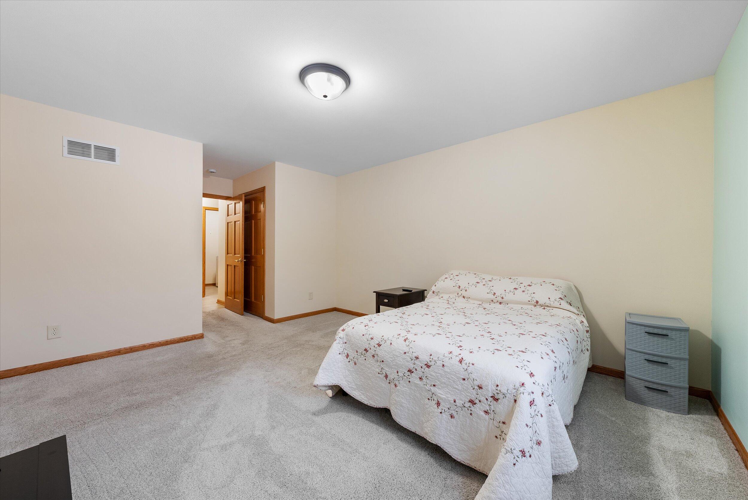 N160W18903 Oakland Dr