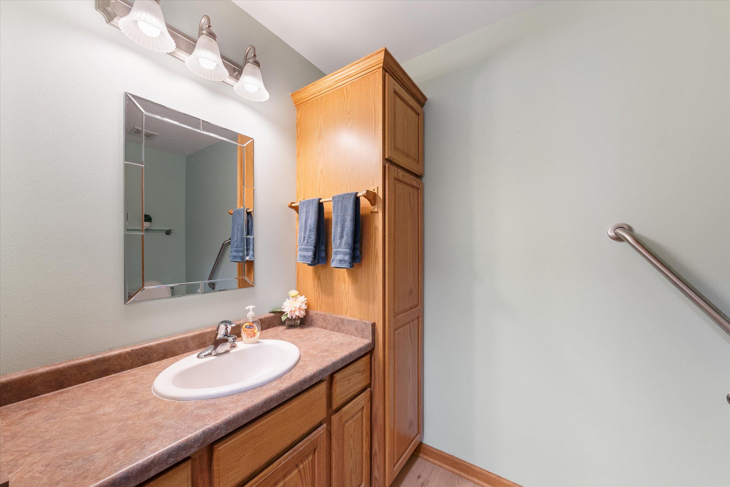 N160W18903 Oakland Dr