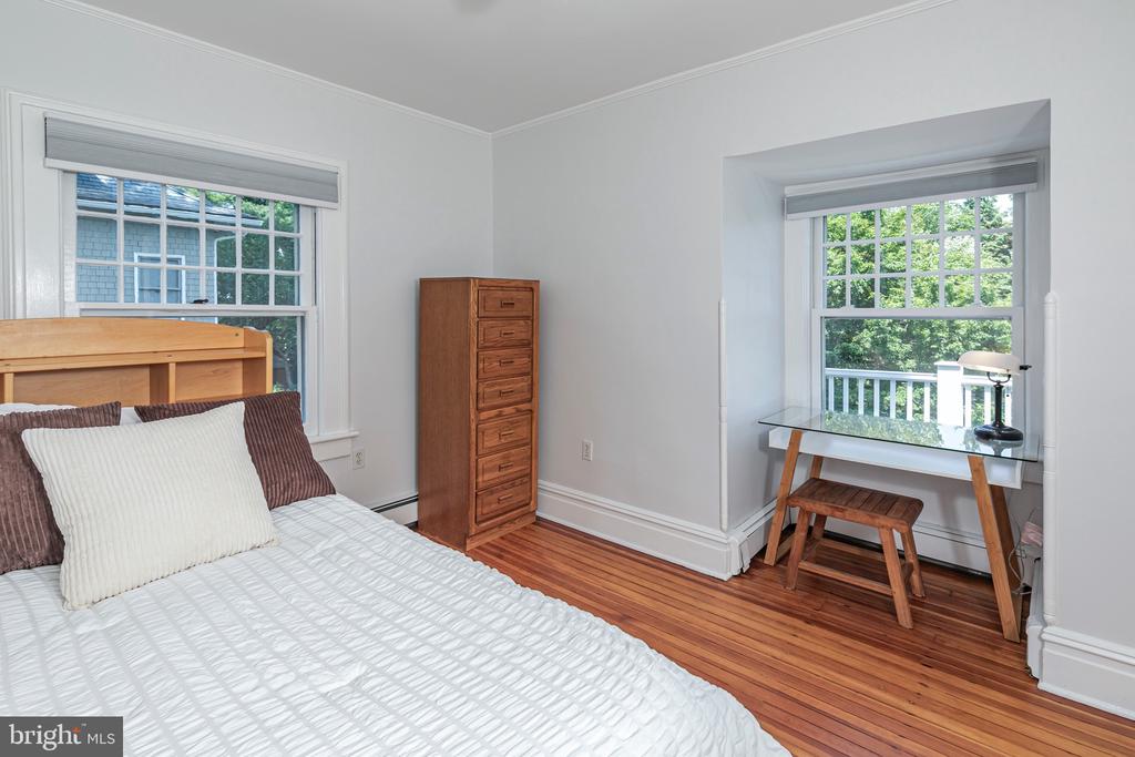 3 Evelyn Pl