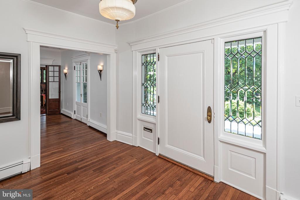 3 Evelyn Pl