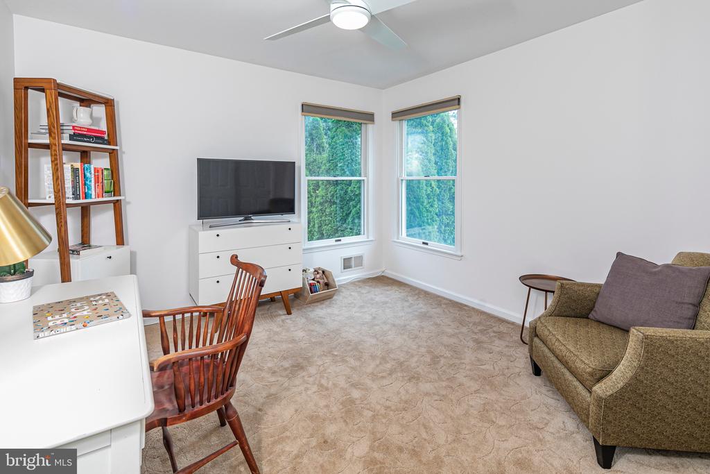 19 Spyglass Rd
