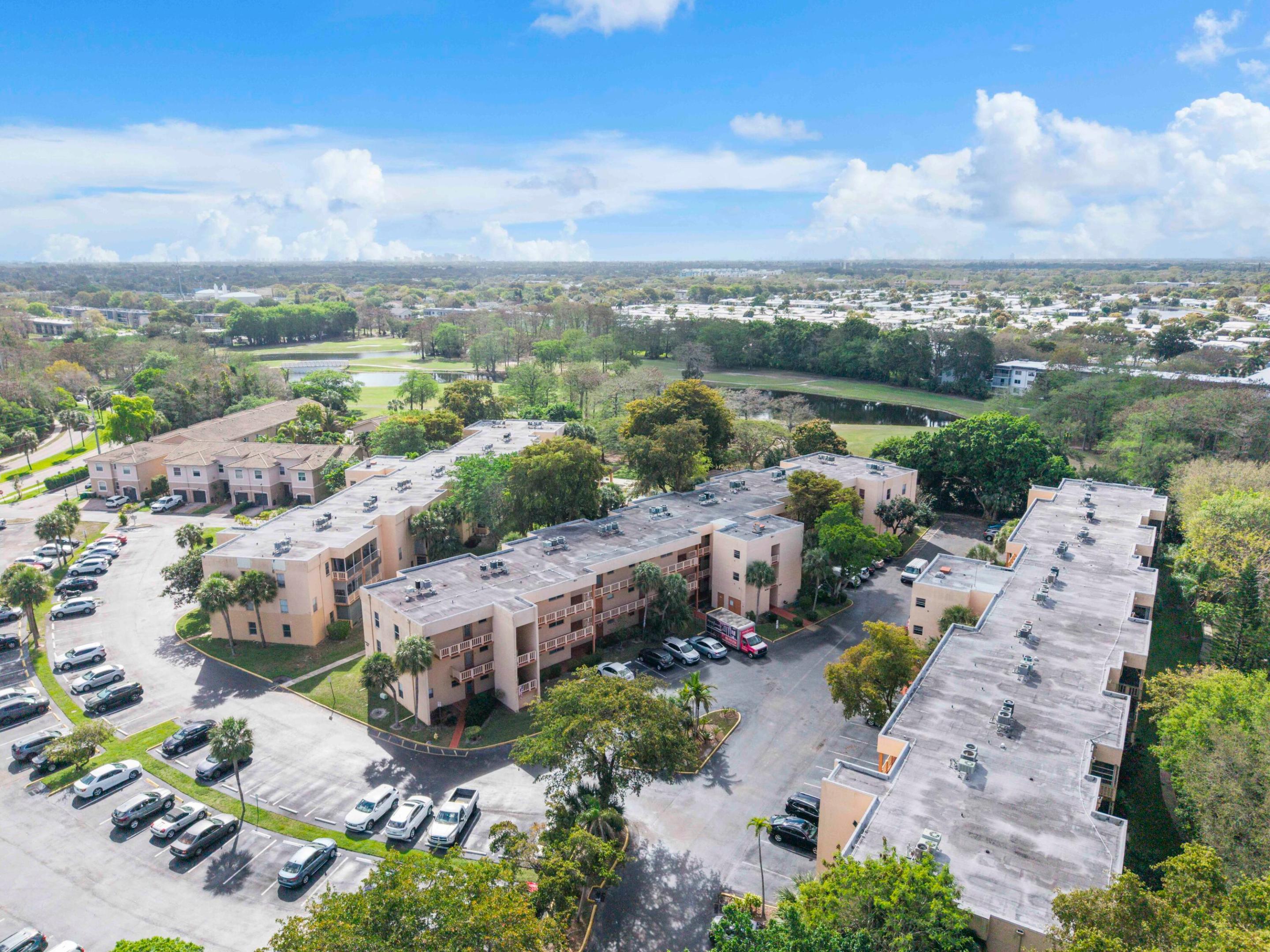 8390 Lagos De Campo Boulevard