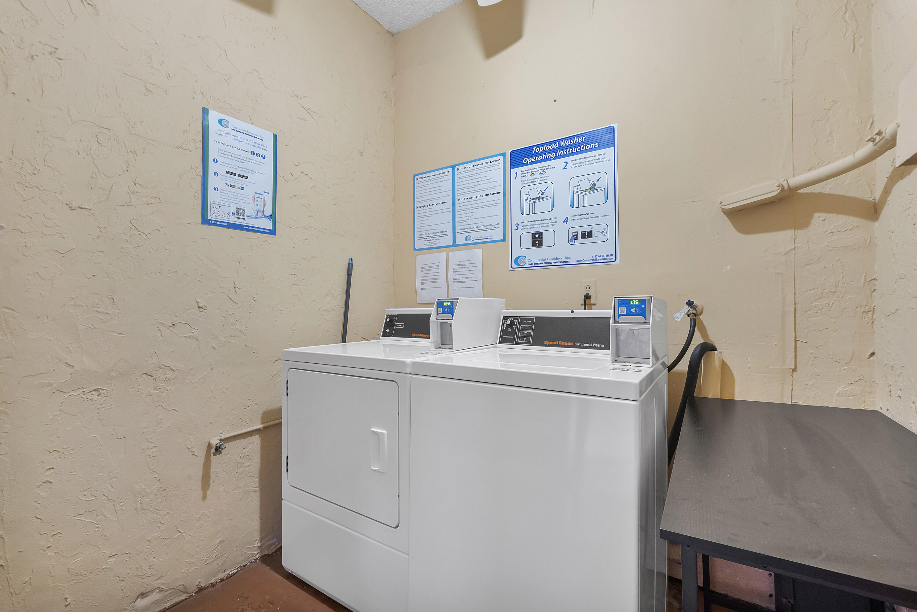 8390 Lagos De Campo Boulevard