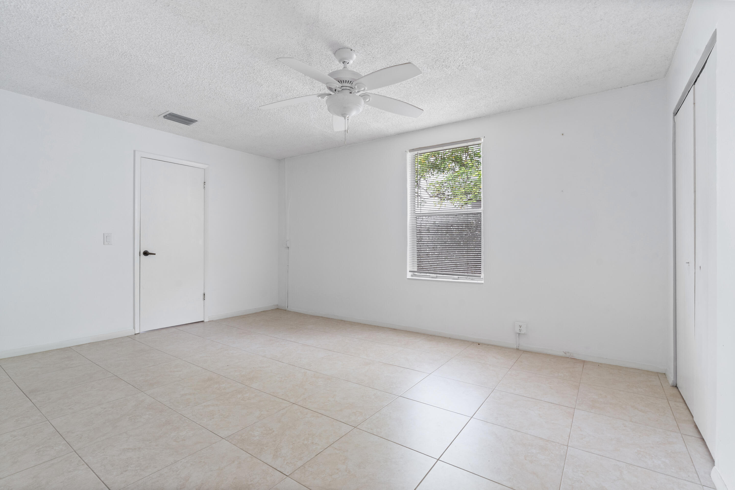 22707 SW 64th Way