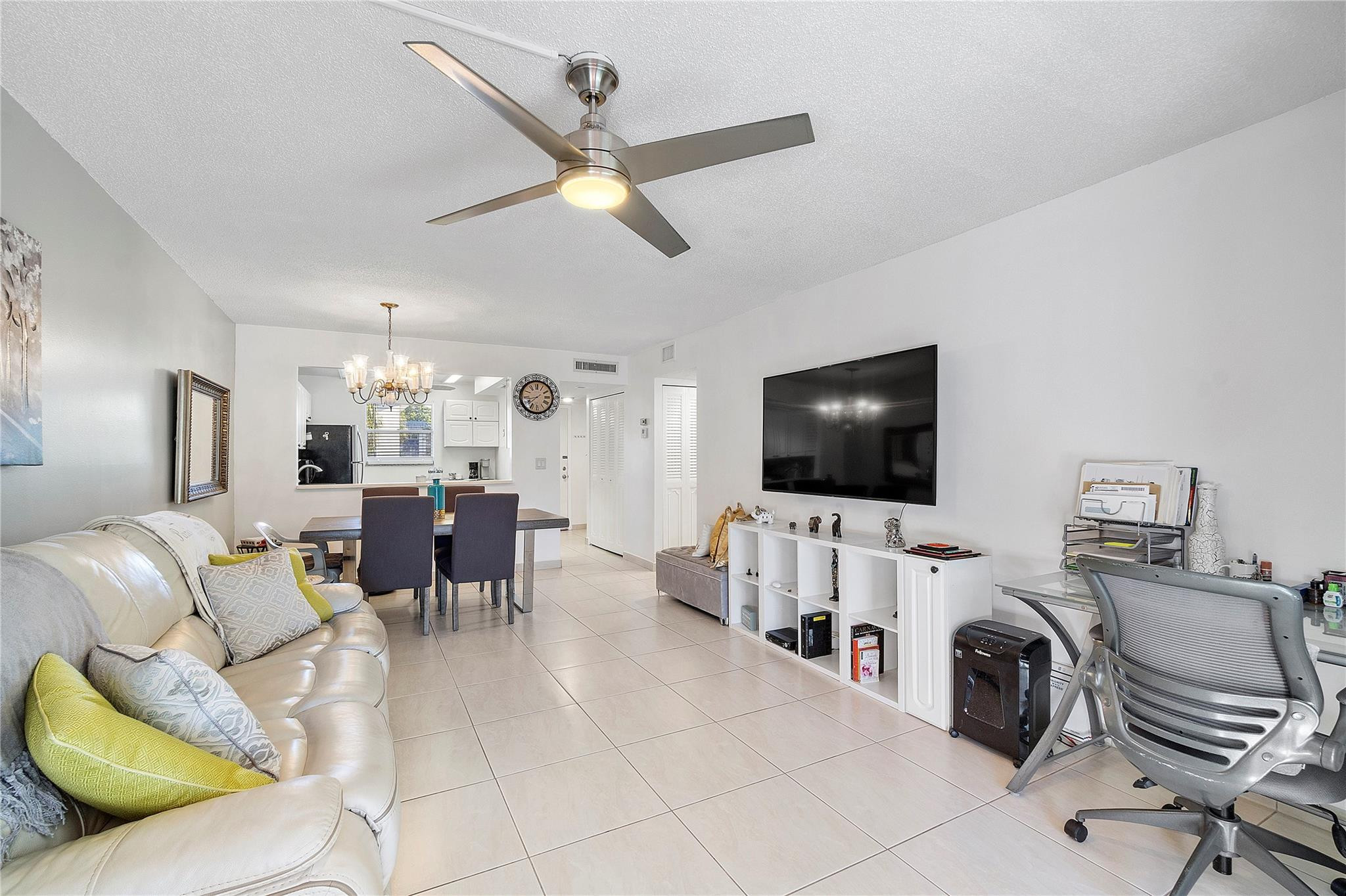 3200 Holiday Springs Blvd 3-201