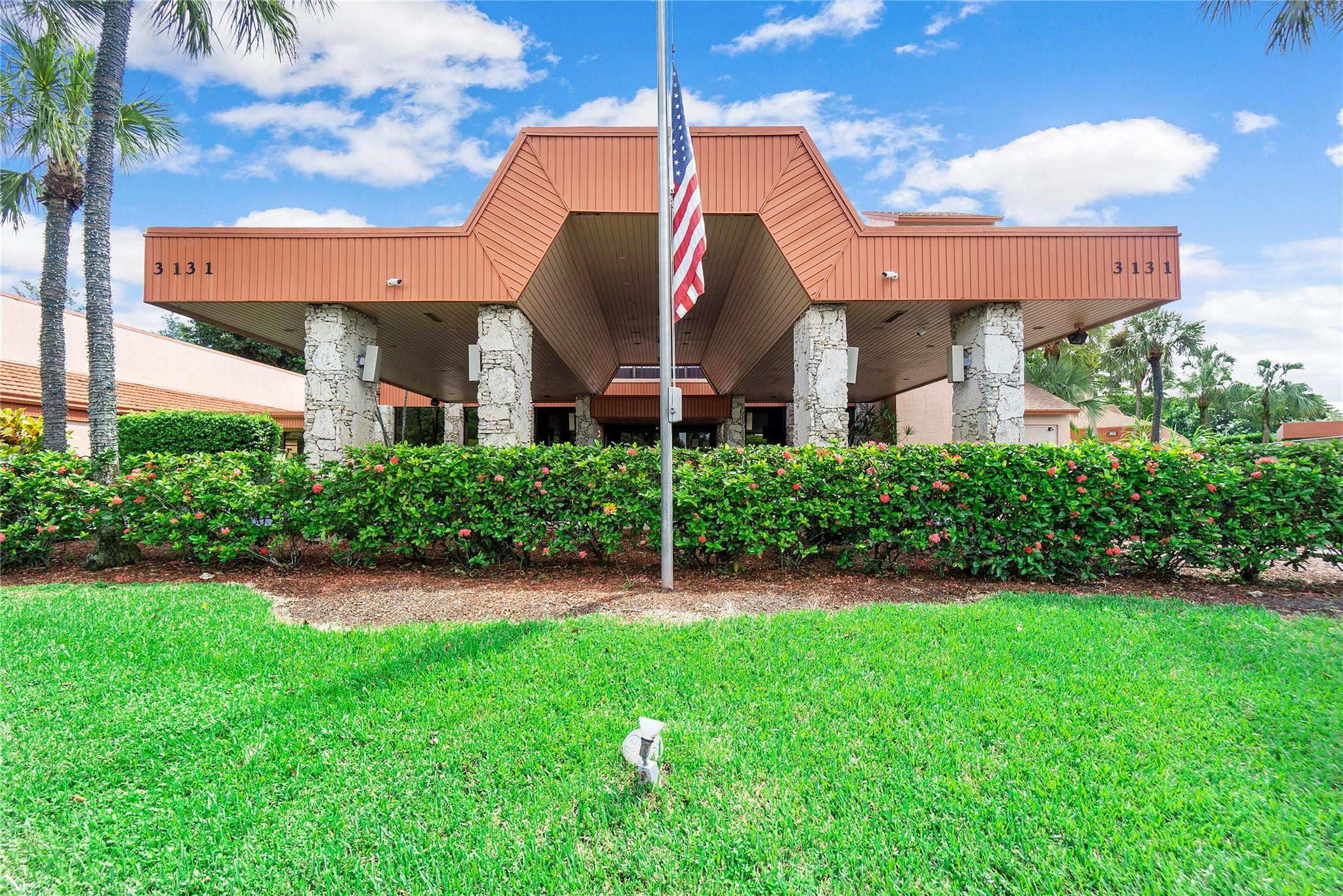 3200 Holiday Springs Blvd 3-201