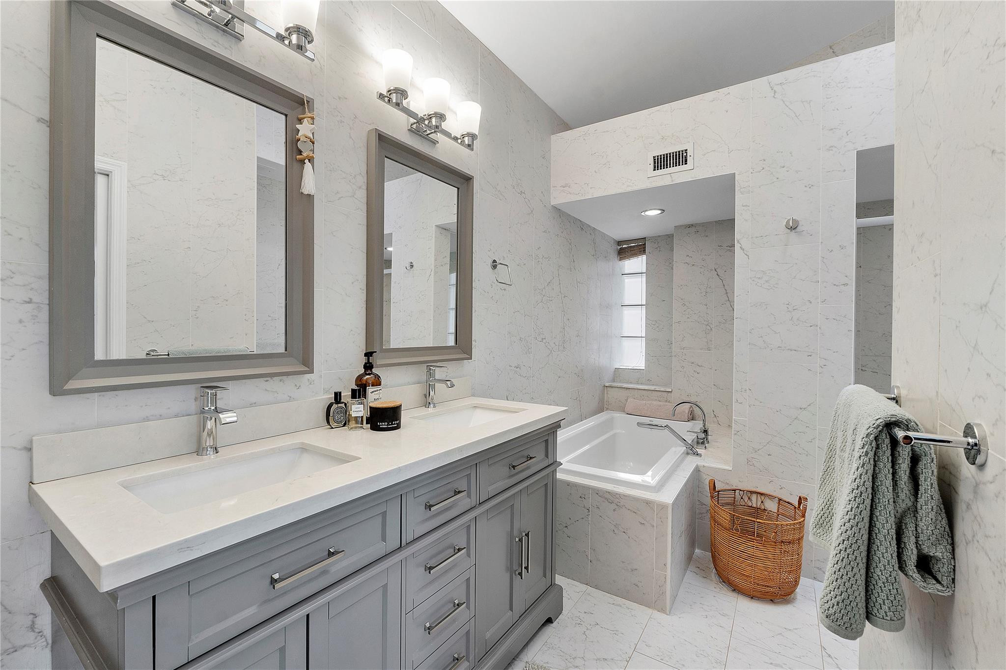 17547 Tiffany Trace Dr