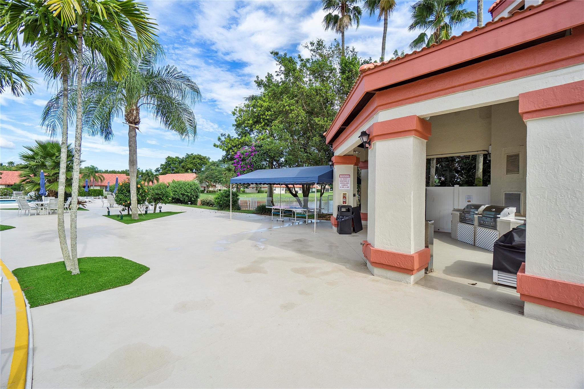 7644 Lexington Club Blvd B