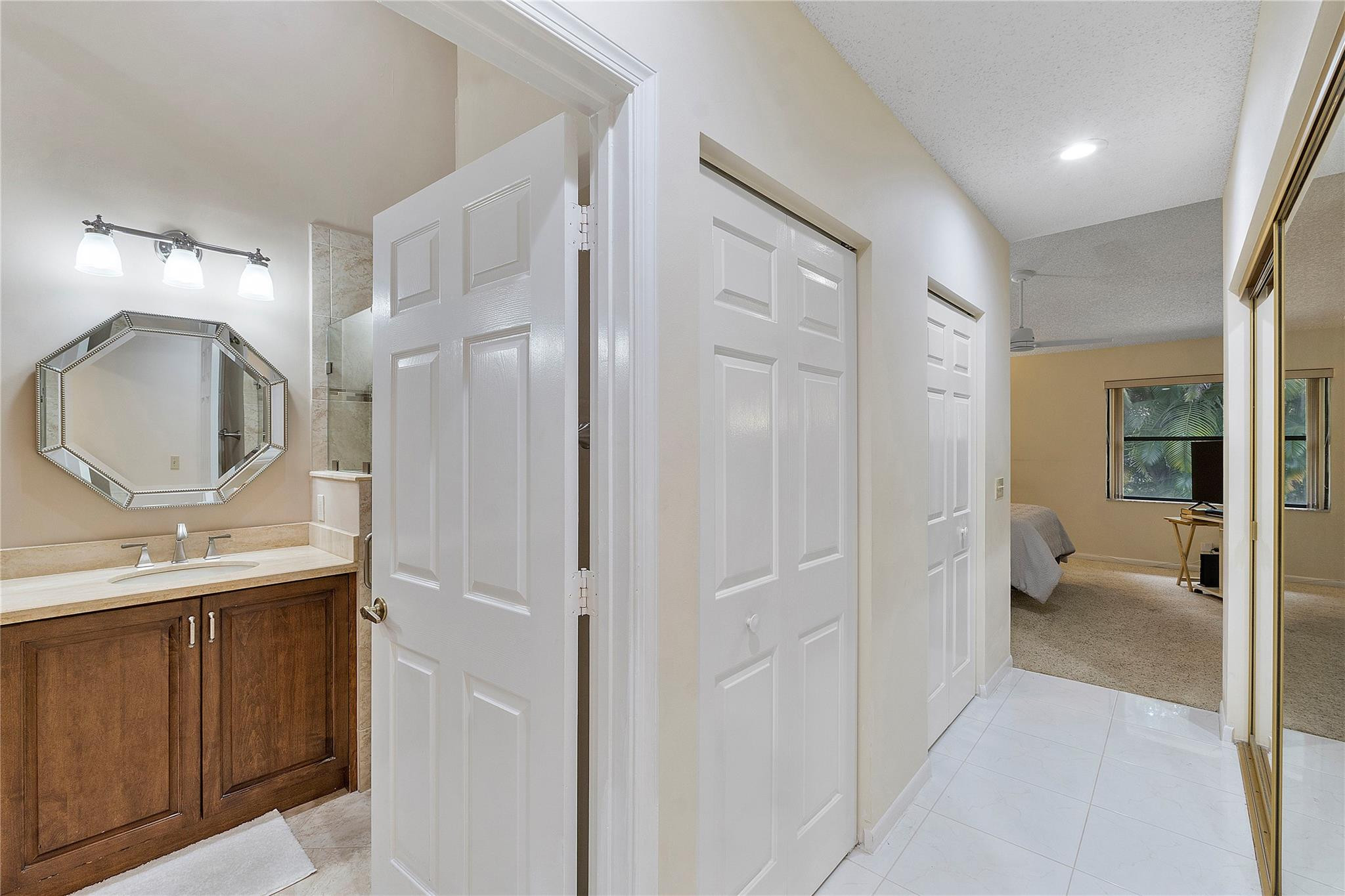 7644 Lexington Club Blvd B