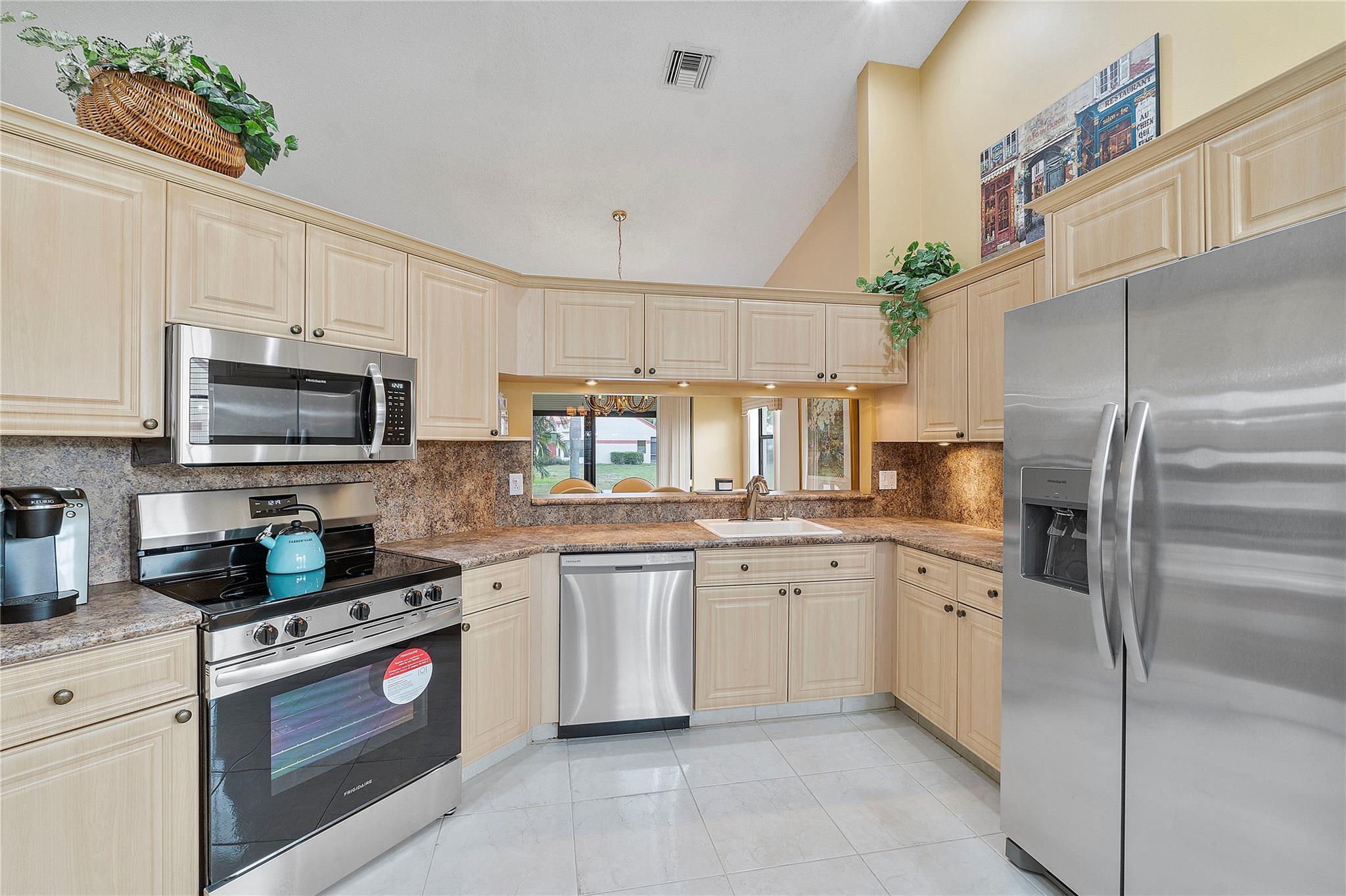 7644 Lexington Club Blvd B