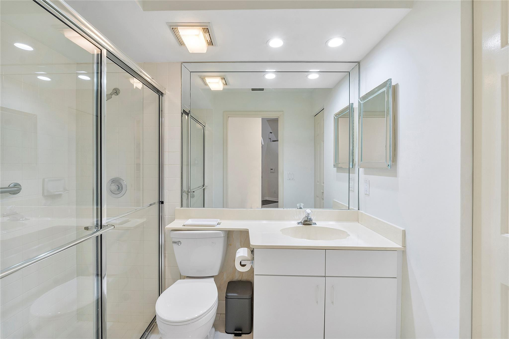 7644 Lexington Club Blvd B