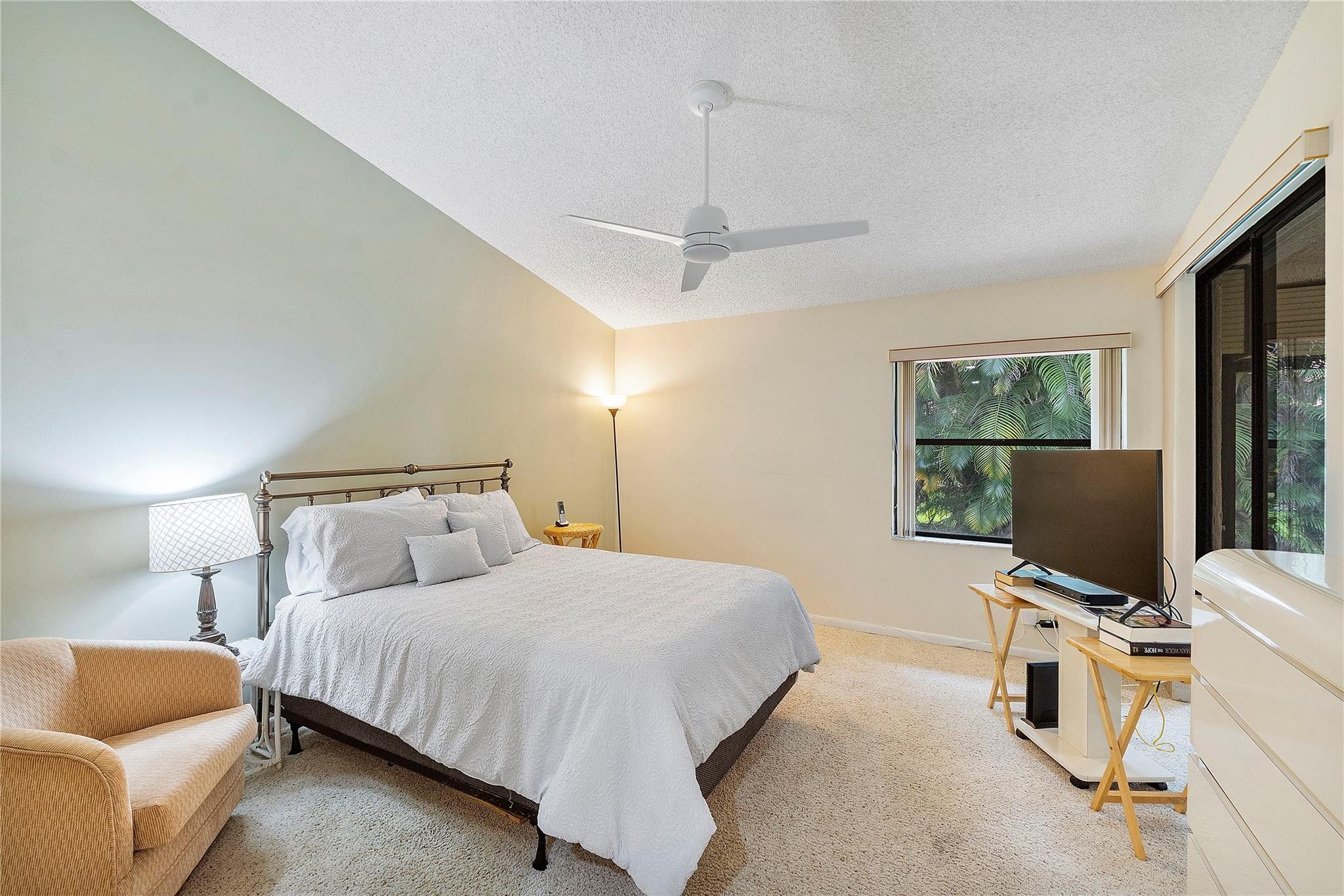 7644 Lexington Club Blvd B