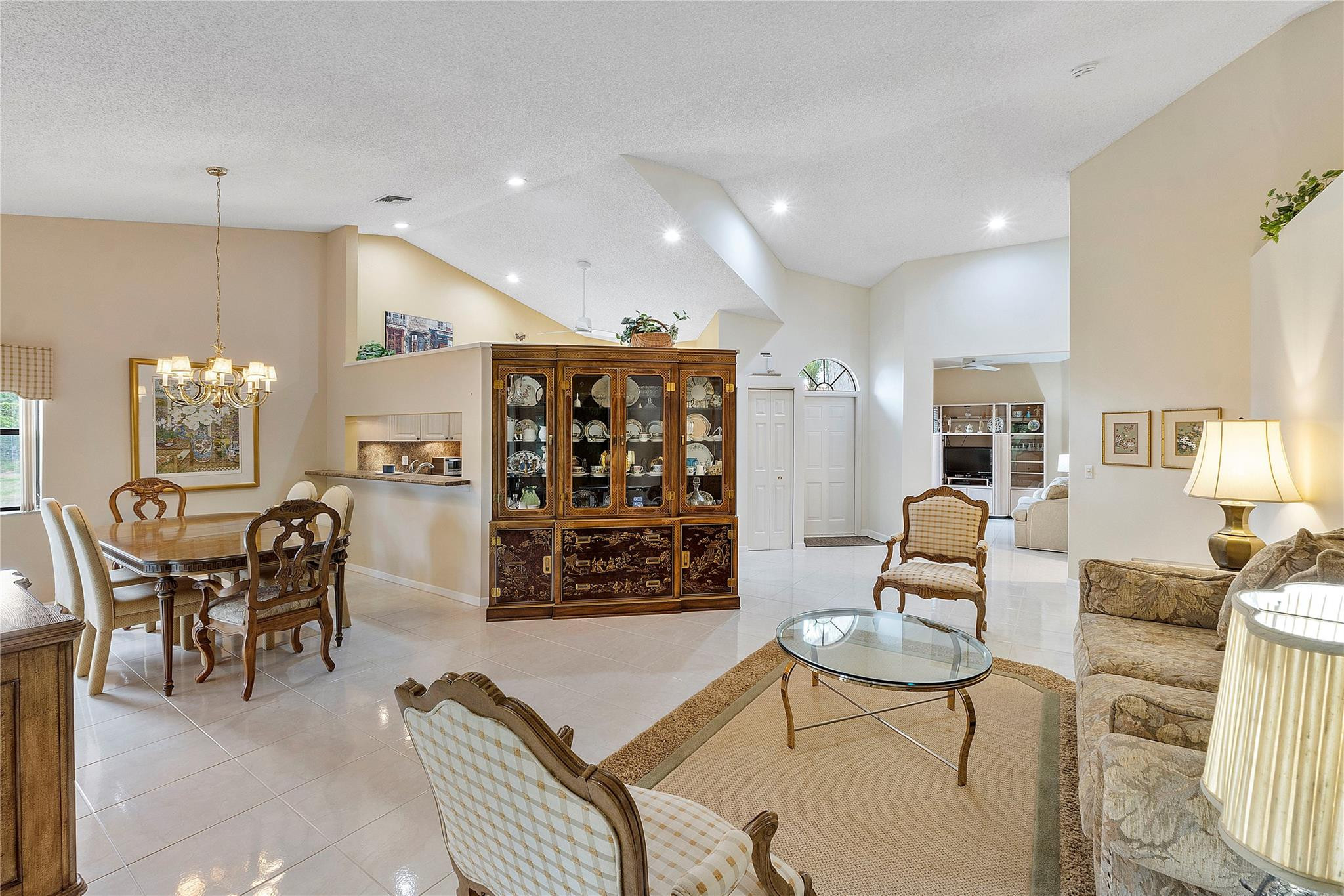 7644 Lexington Club Blvd B