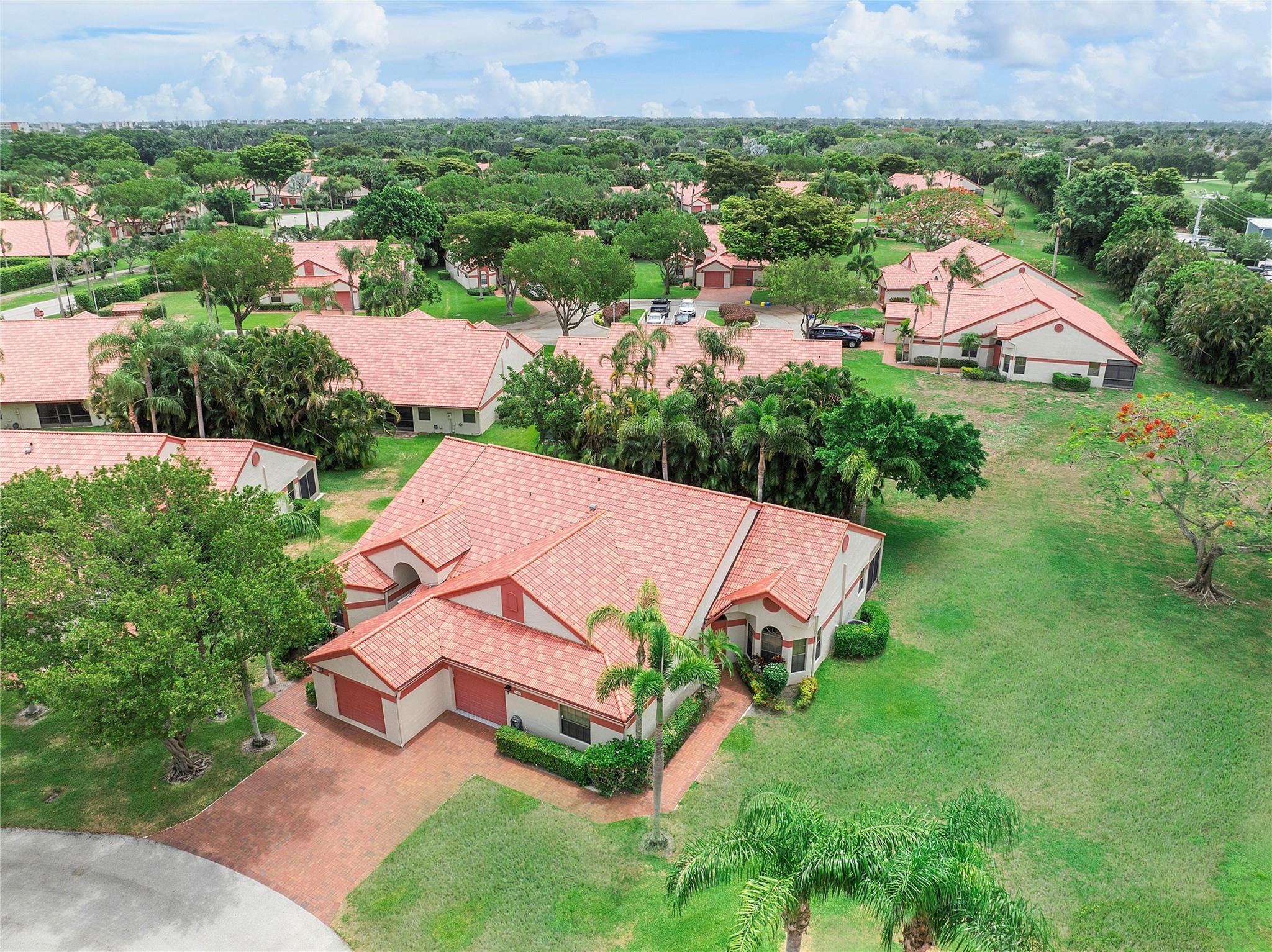 7644 Lexington Club Blvd B