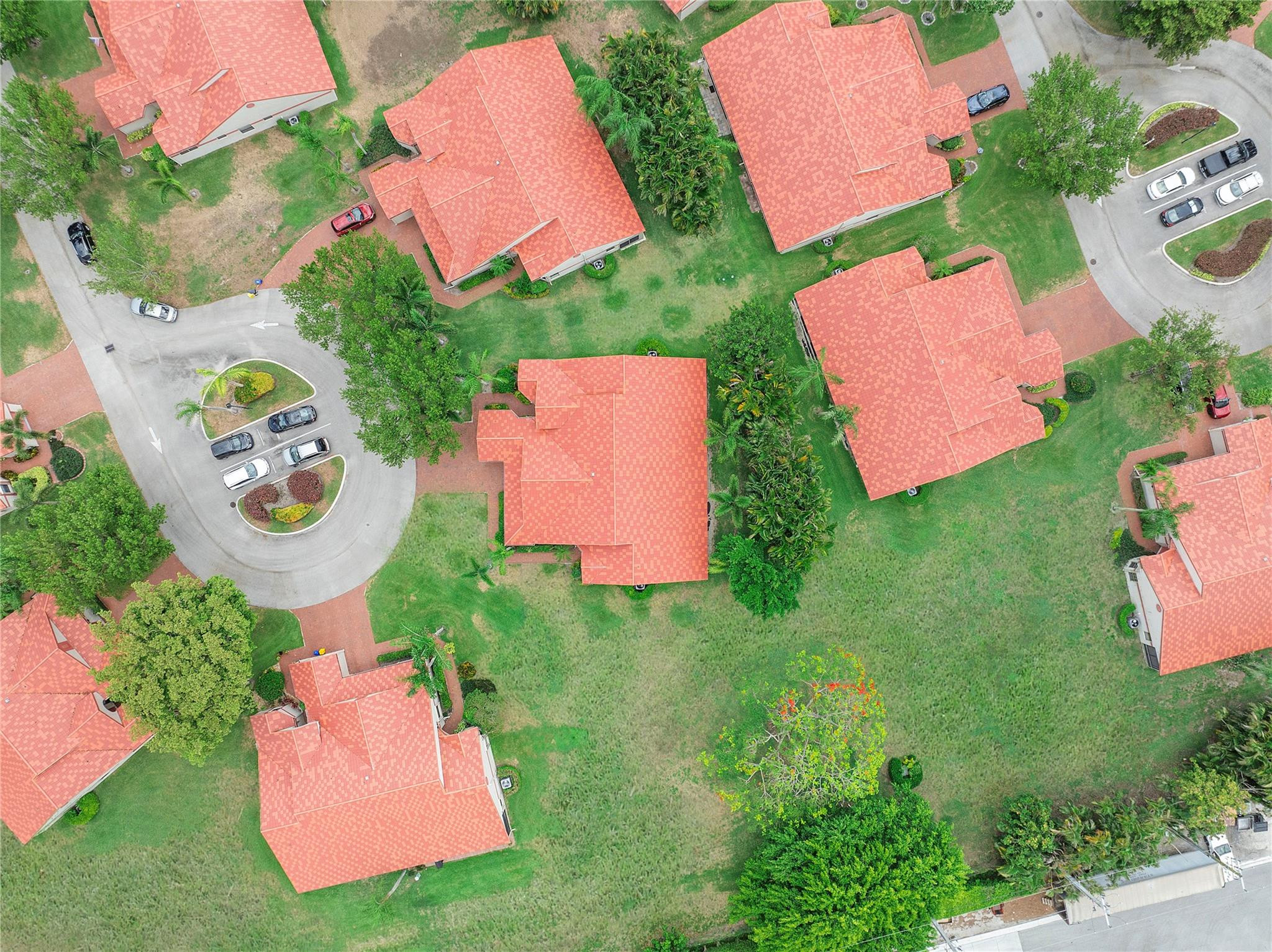 7644 Lexington Club Blvd B