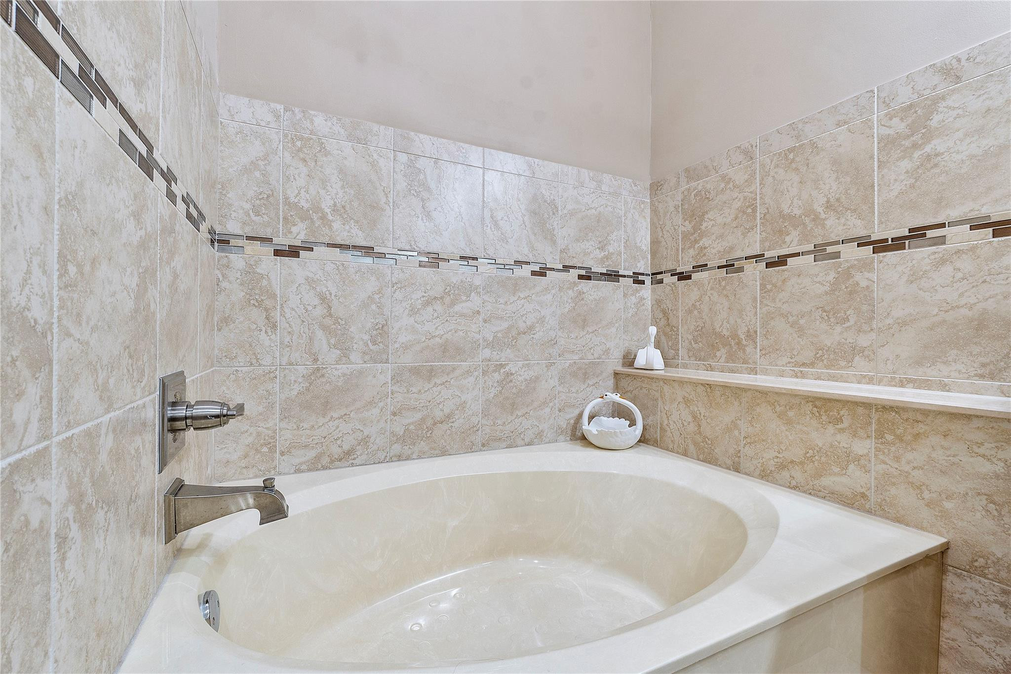 7644 Lexington Club Blvd B