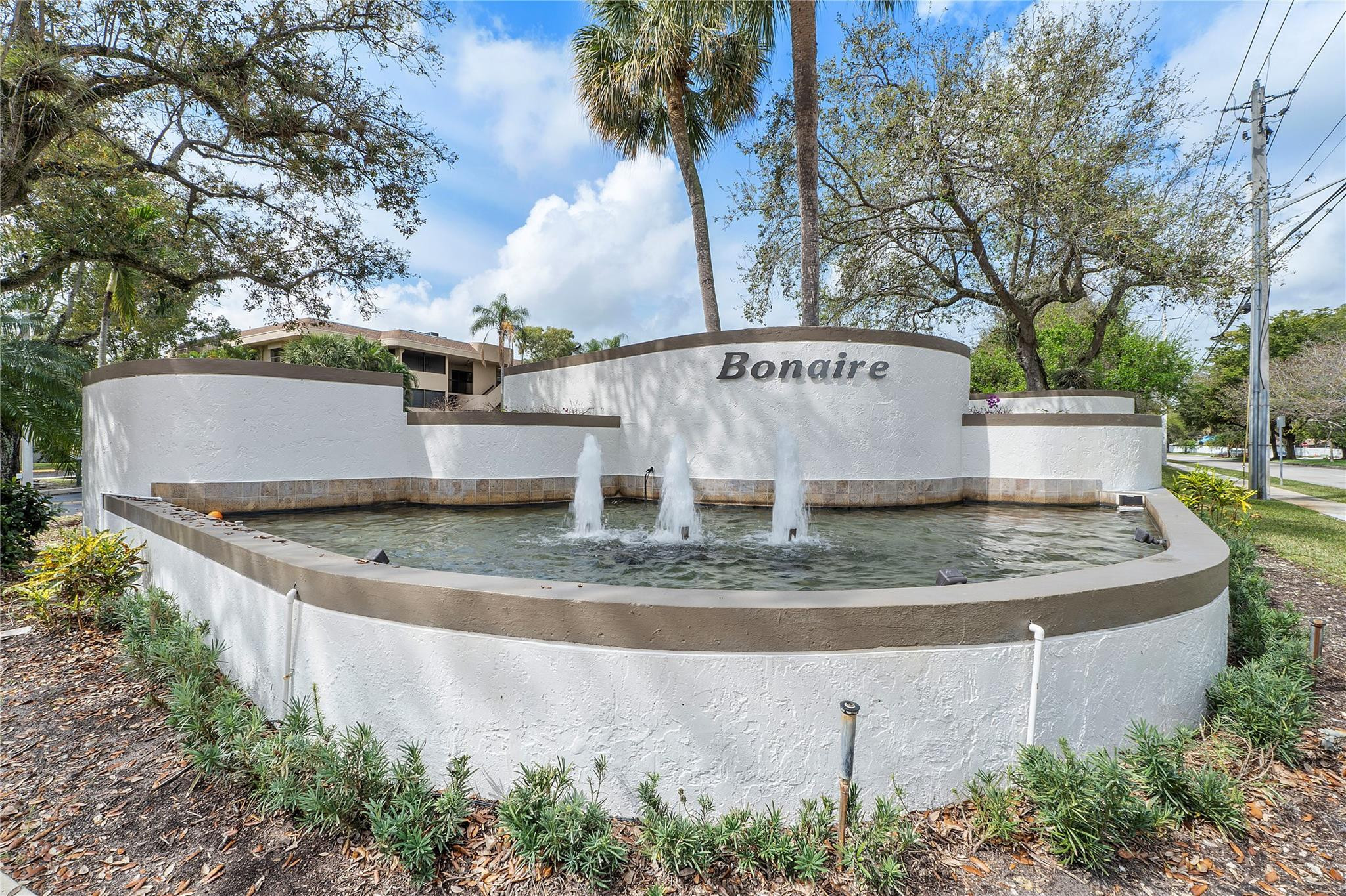 7640 NW 79th Ave L6