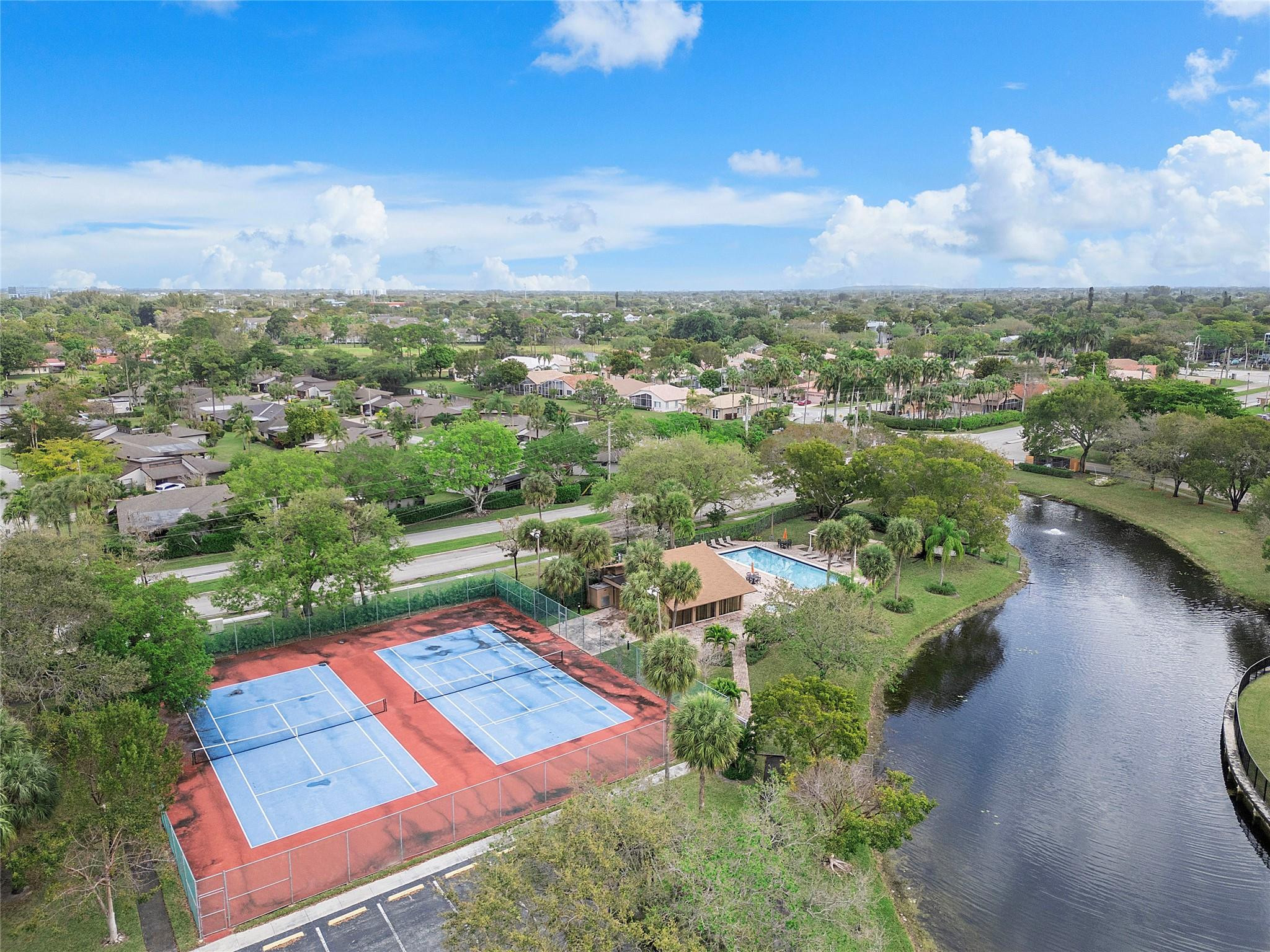 7640 NW 79th Ave L6