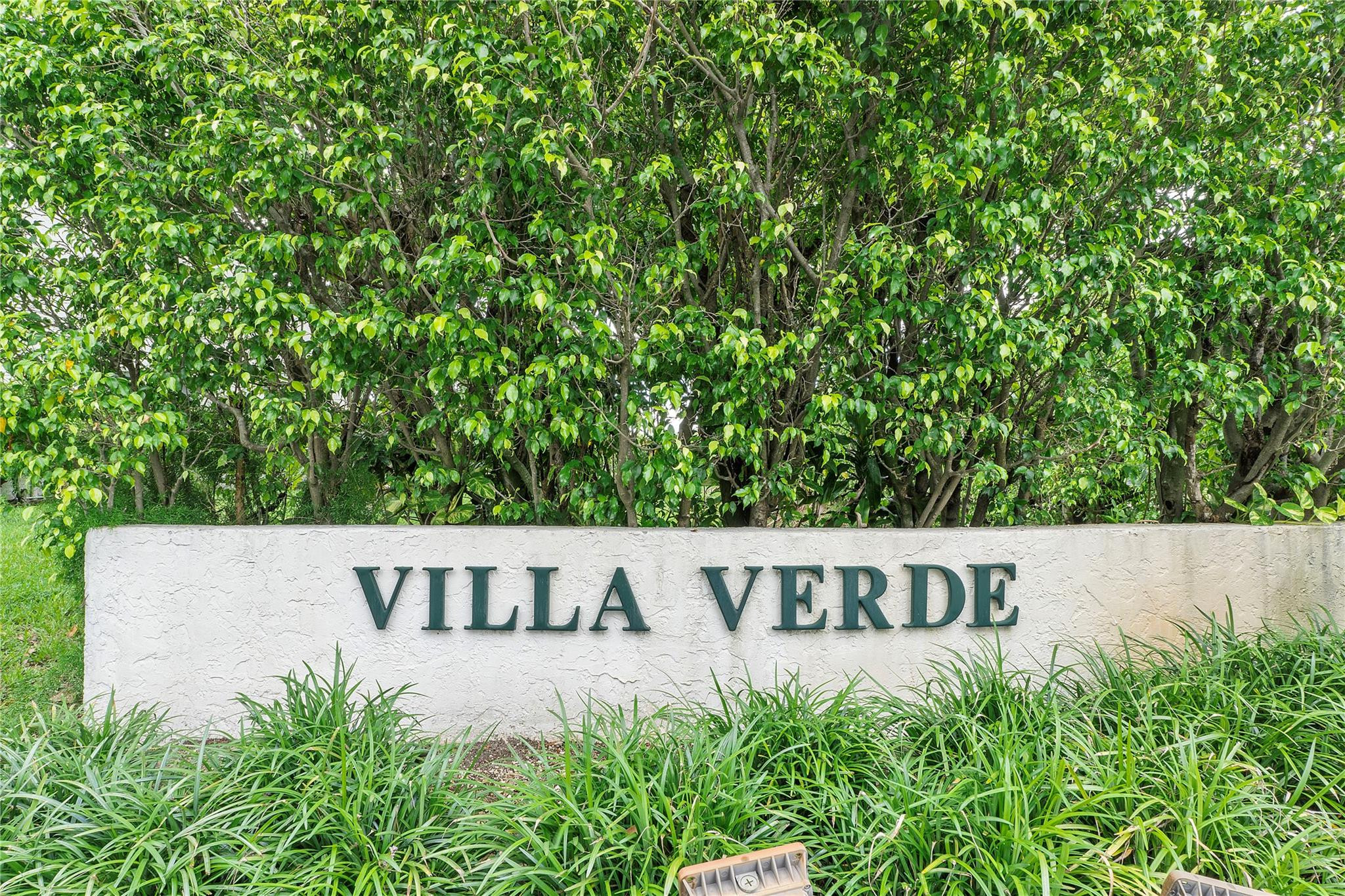 4990 NW 9th Way 4990