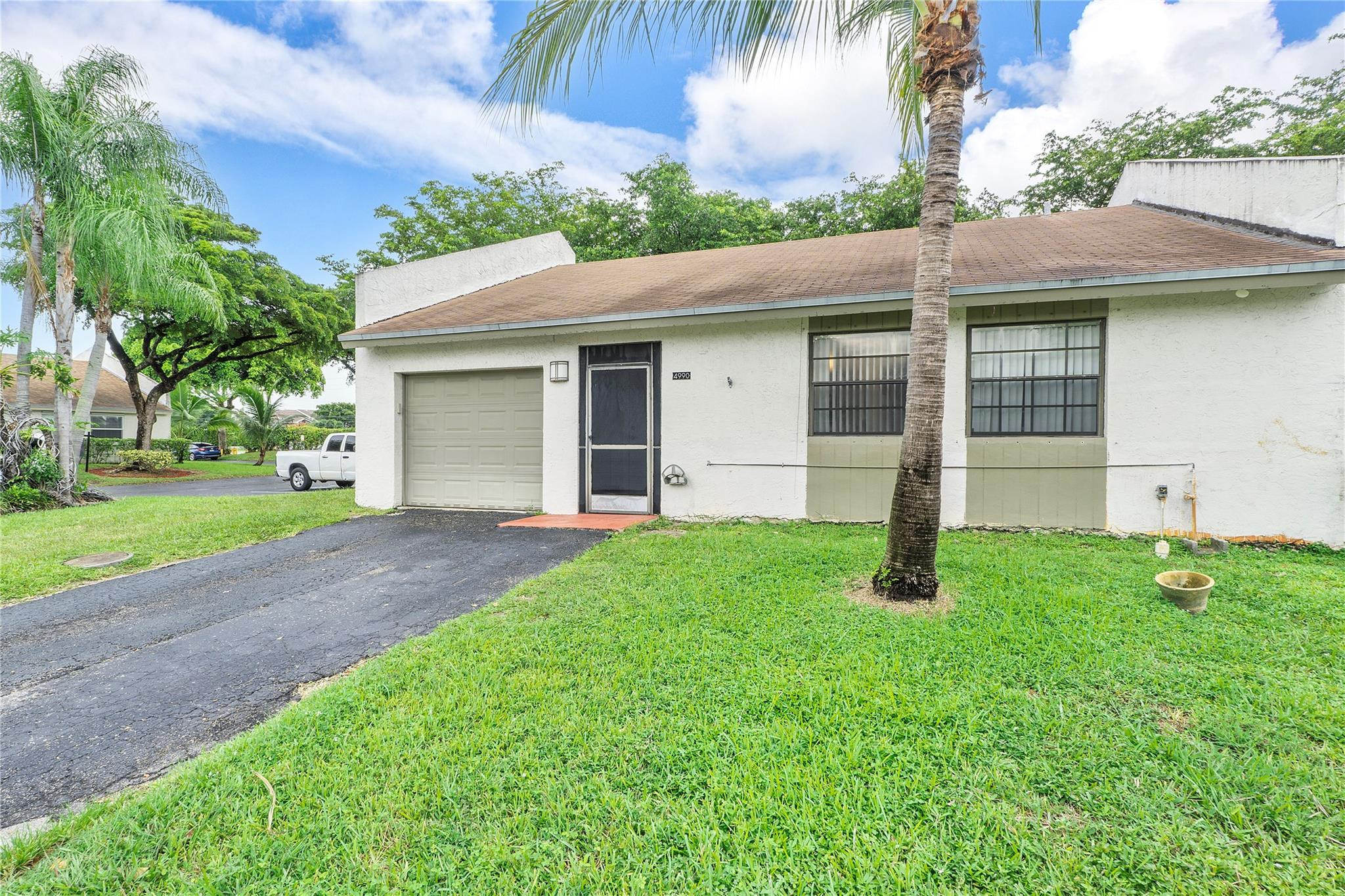 4990 NW 9th Way 4990