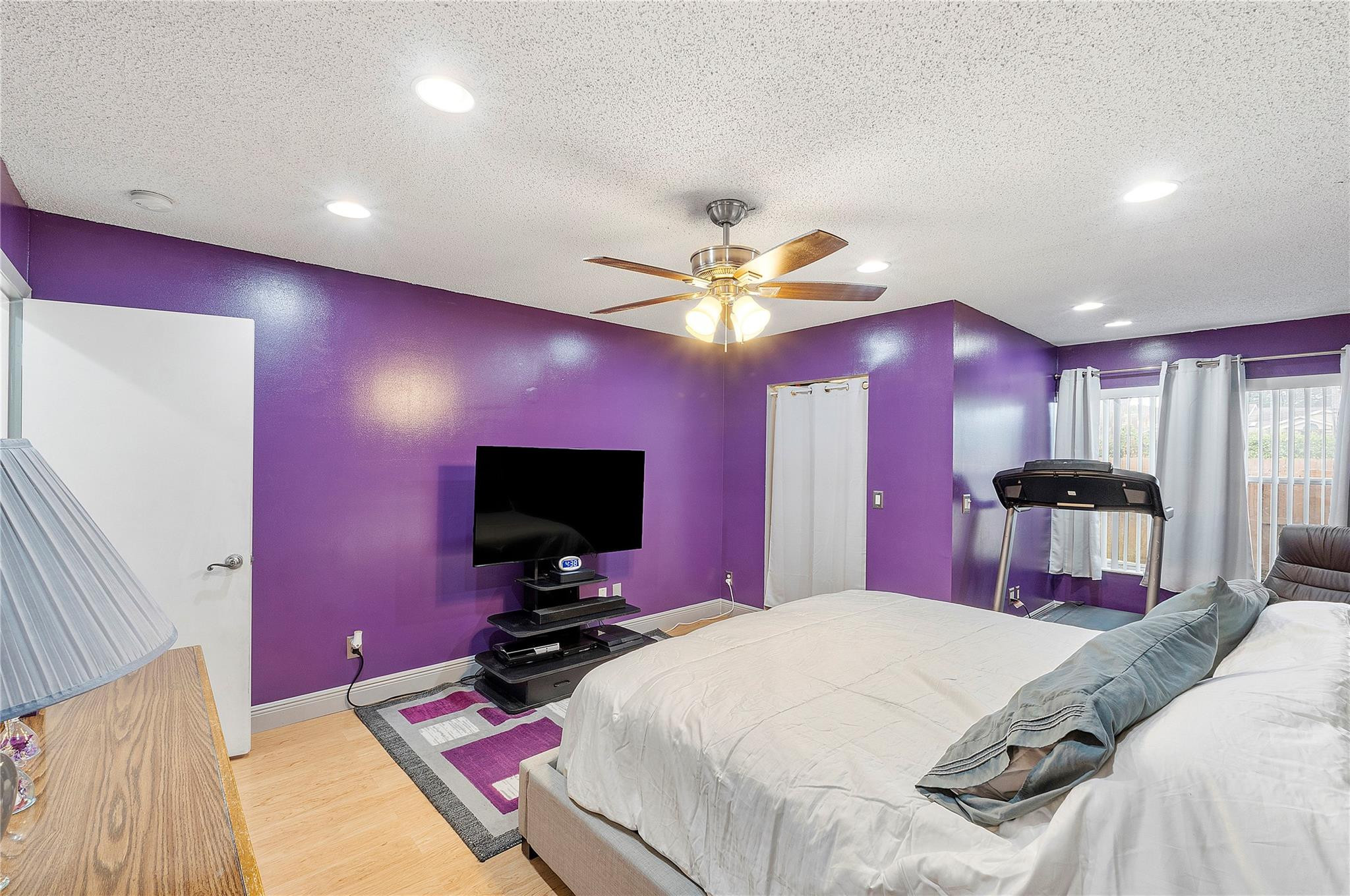 4990 NW 9th Way 4990