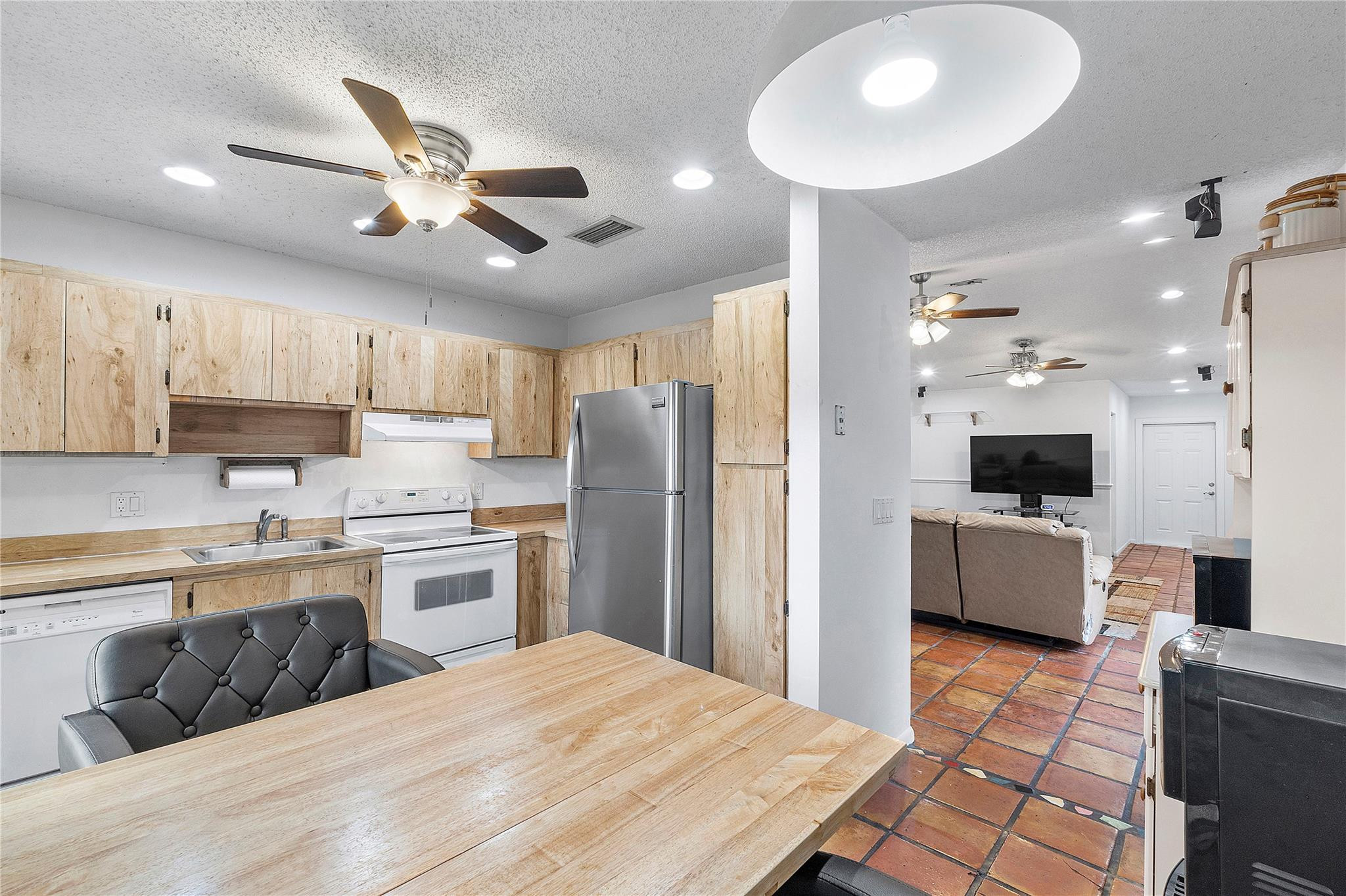 4990 NW 9th Way 4990