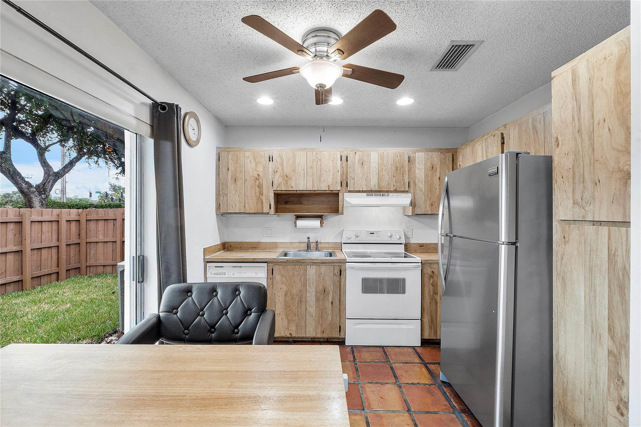 4990 NW 9th Way 4990