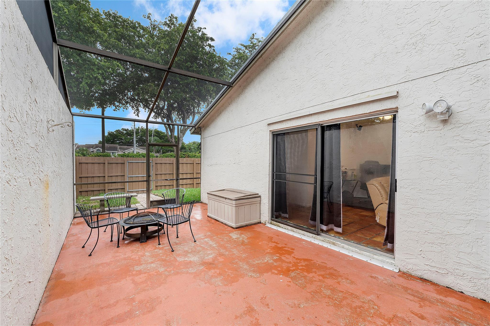 4990 NW 9th Way 4990