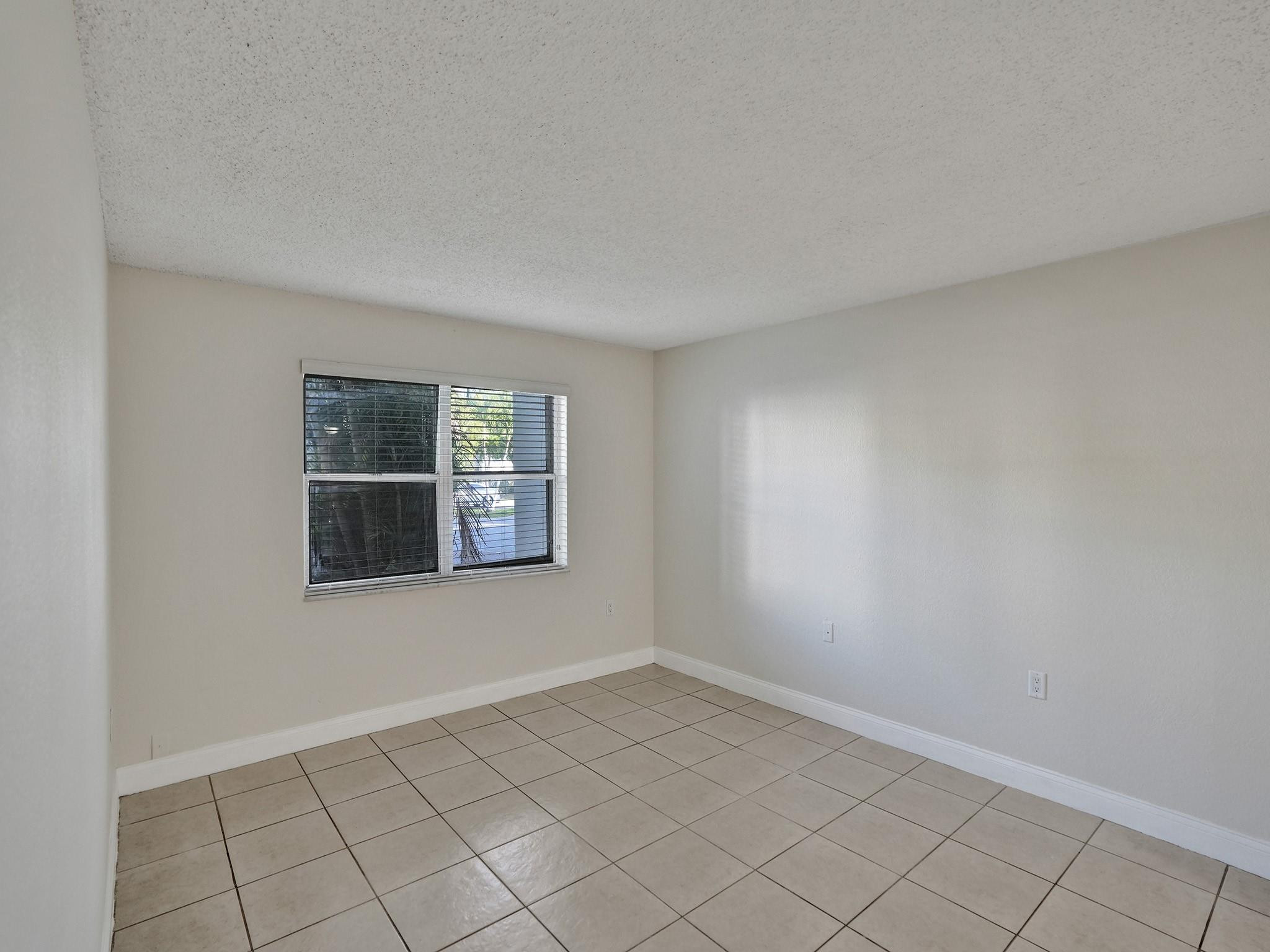 4205 N University Dr 108