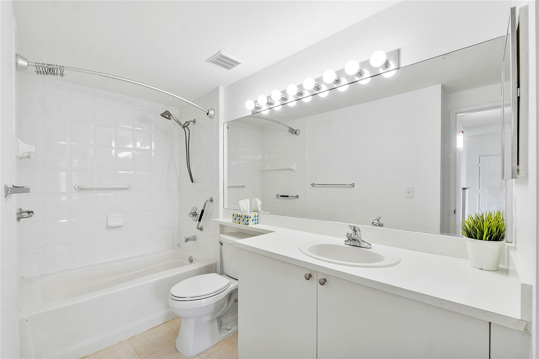 7980 N Nob Hill Rd 108