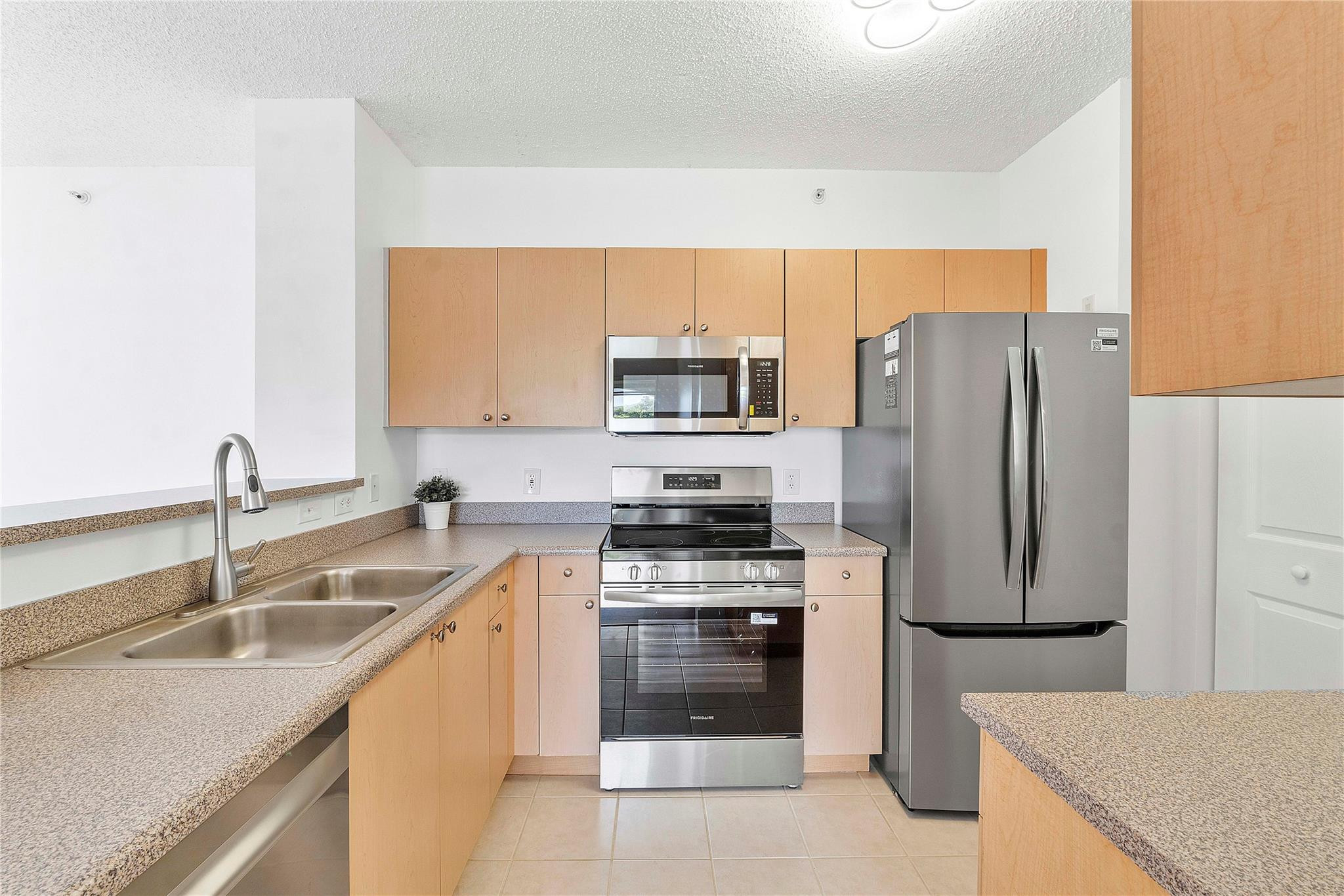 7980 N Nob Hill Rd 108