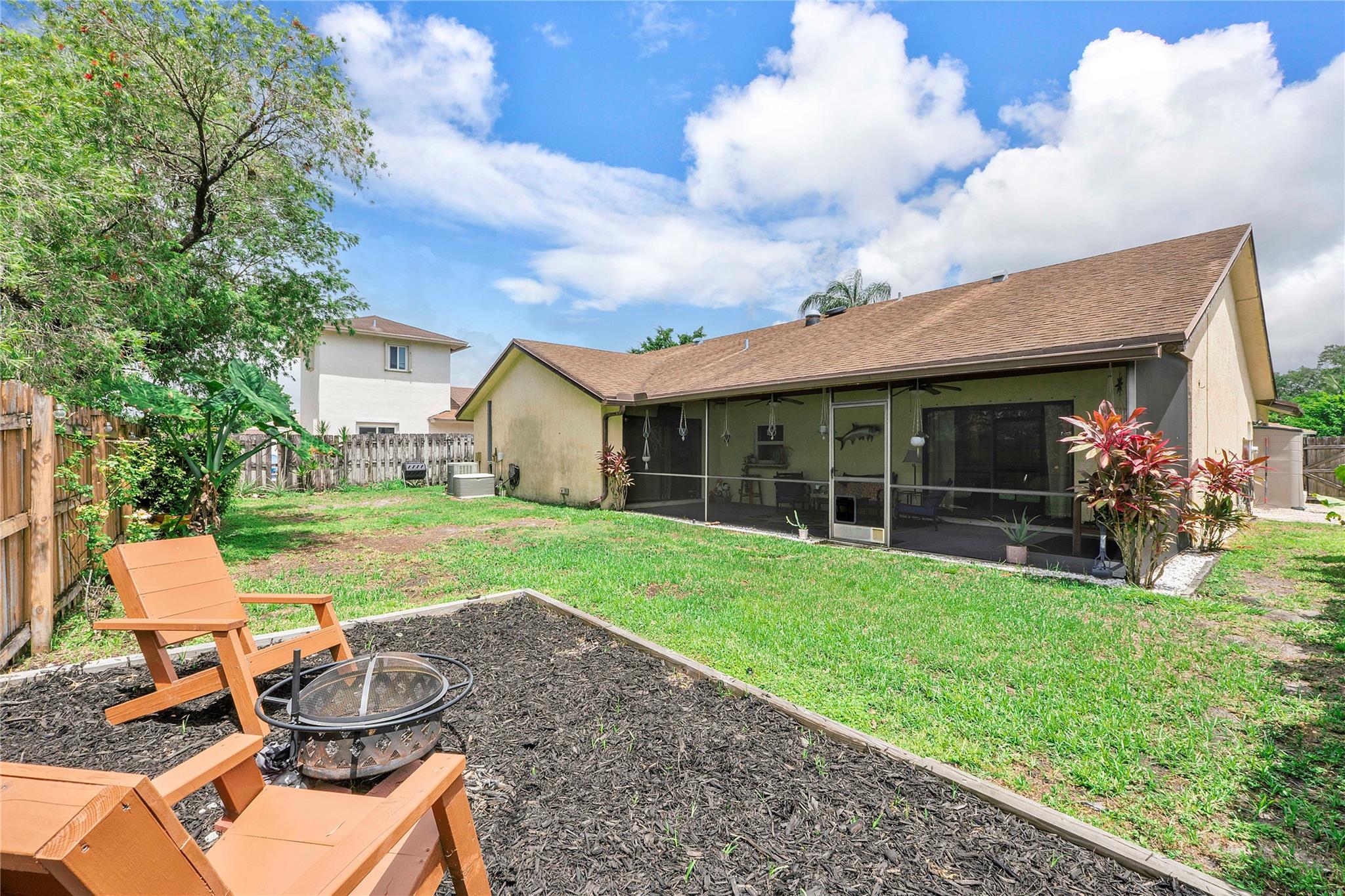 4094 NW 1st Pl